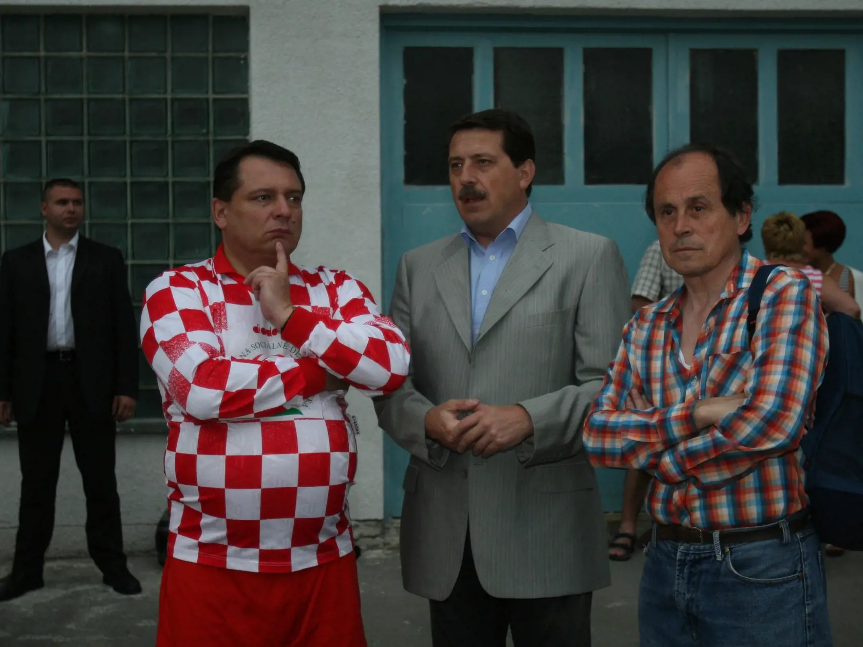 Futbalový zápas ČSSD vs. SMER-SD v Hodoníne, Jiří Paroubek, Pavol Paška. (archív)