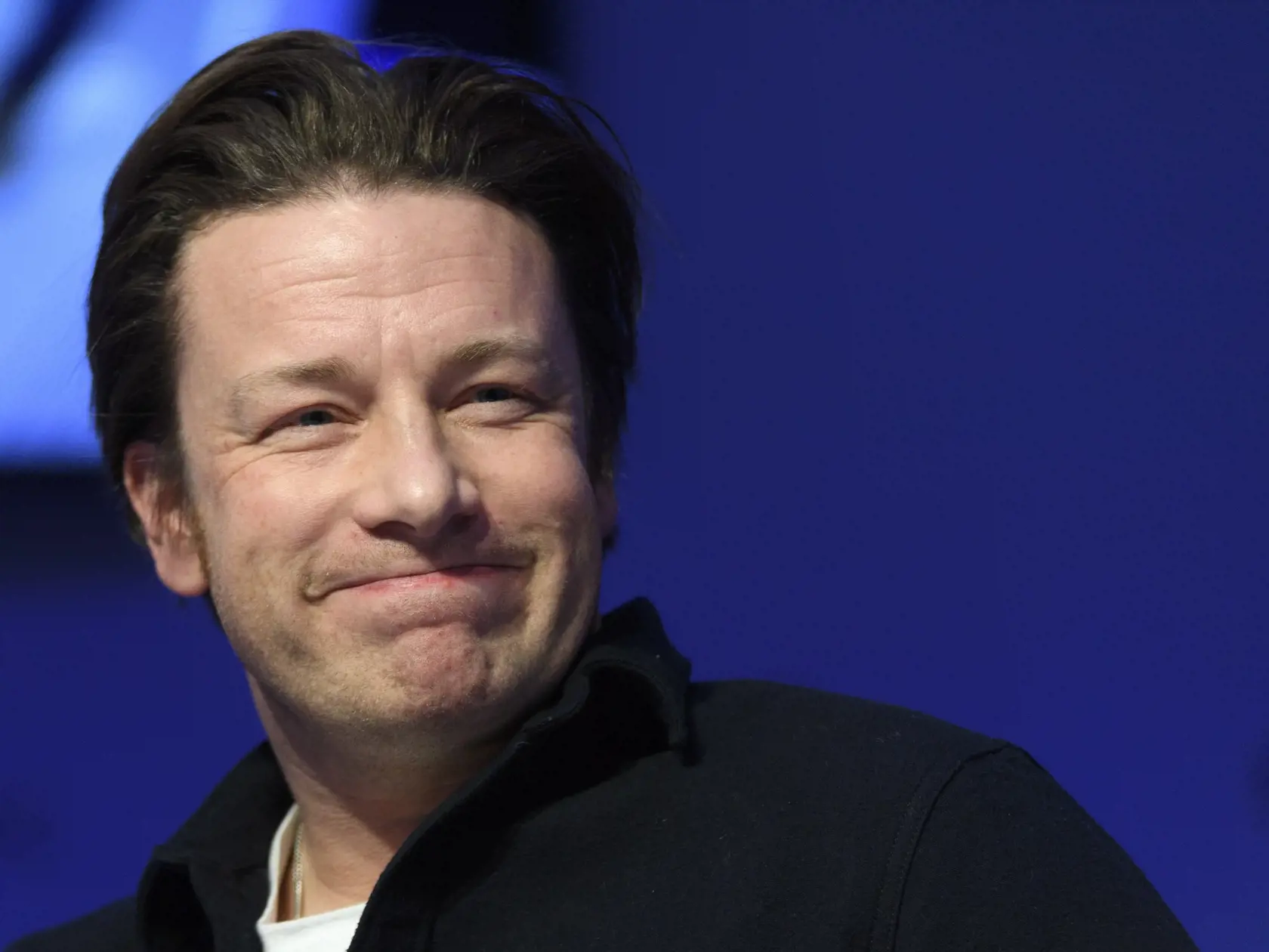 Britský šéfkuchár Jamie Oliver zatvára svoje prevádzky