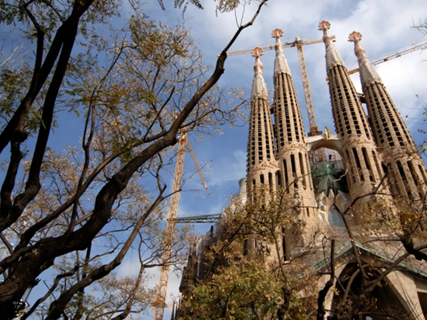 Katedrála Sagrada Família je stále vo výstavbe, ale obdivovať ju môžete už dnes.