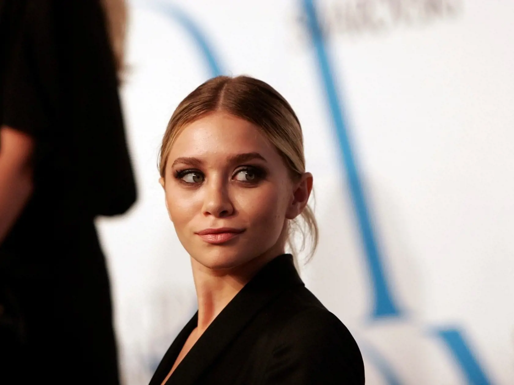 Ashley Olsen (31)