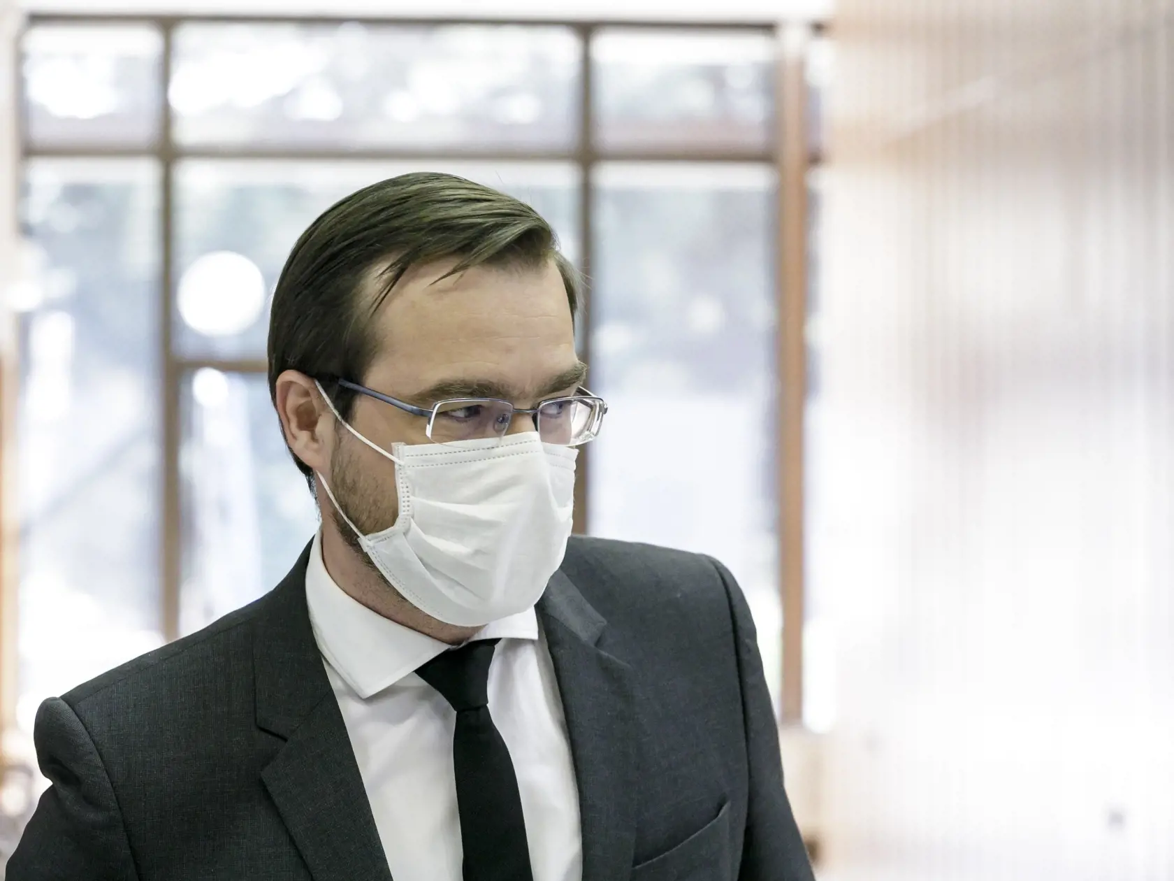 Marek Krajčí bral svoju demisiu v marci 2021 ako obetu. Vládna koalícia vtedy prechádzala krízou. Výsledkom bol odchod Krajčího a výmena na poste premiéra a ministra financií.  FOTO TASR - Dano Veselský