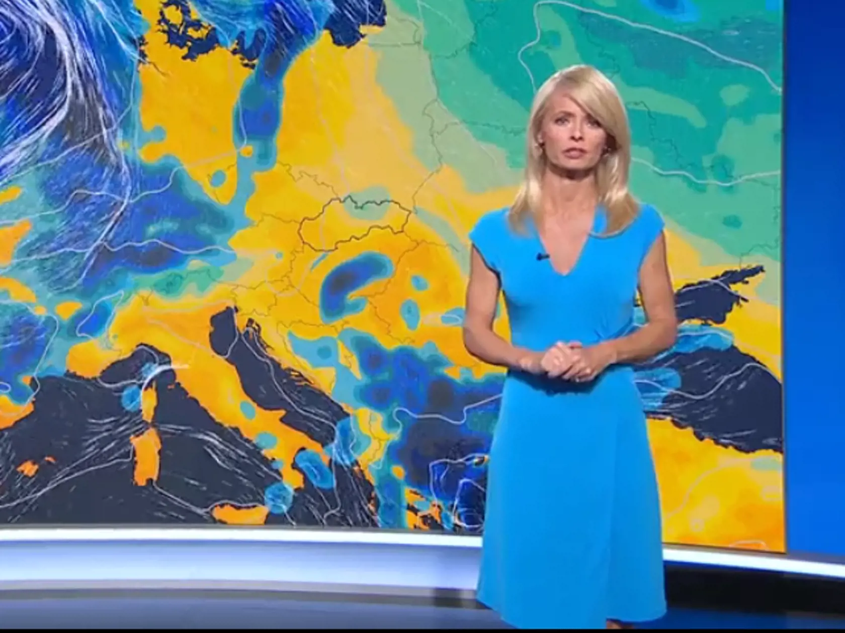 Rosnička Mirka Almásy predviedla nový účes. Ofinka nabok jej veľmi pasovala.