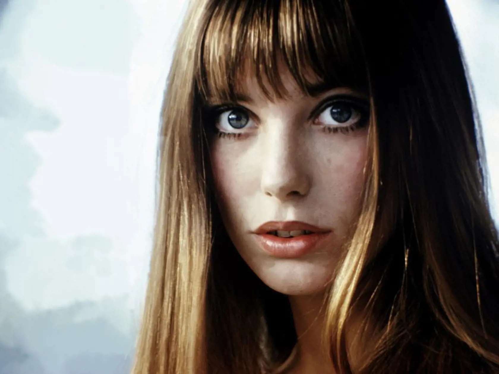 Veľké oči Jane Birkin podčiarkla zastrihnutá ofina.