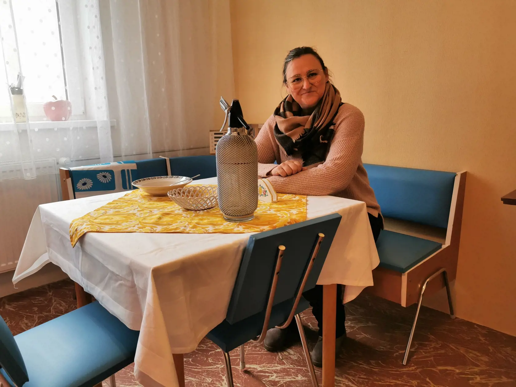 Tiež ste mali doma lavicu, na ktorej sedí Žaneta Wohlandová či sódovku?