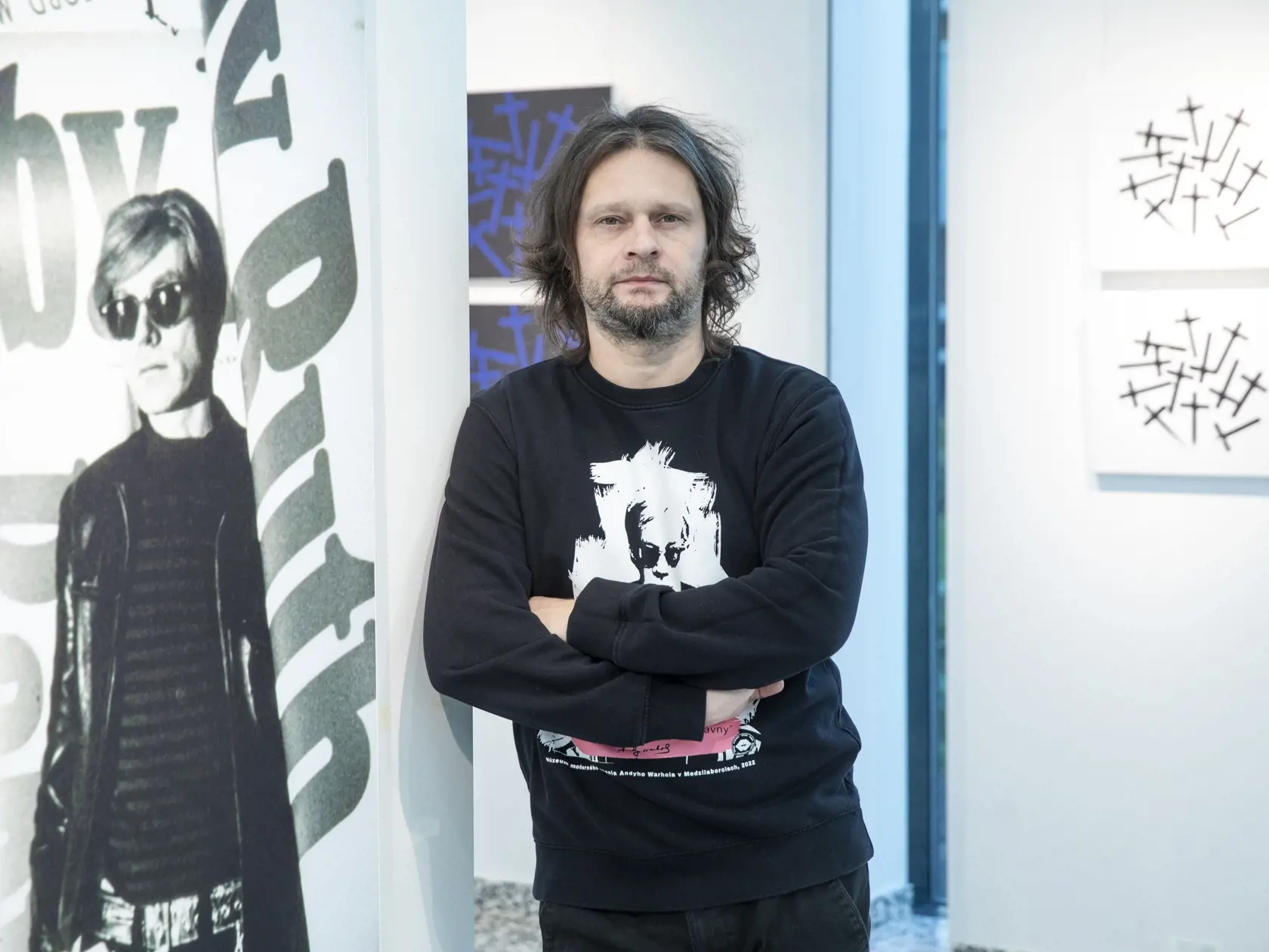 Riaditeľ Múzea moderného umenia Andyho Warhola v Medzilaborciach Mgr. Martin Cubjak na výstave v Galérii SPP.