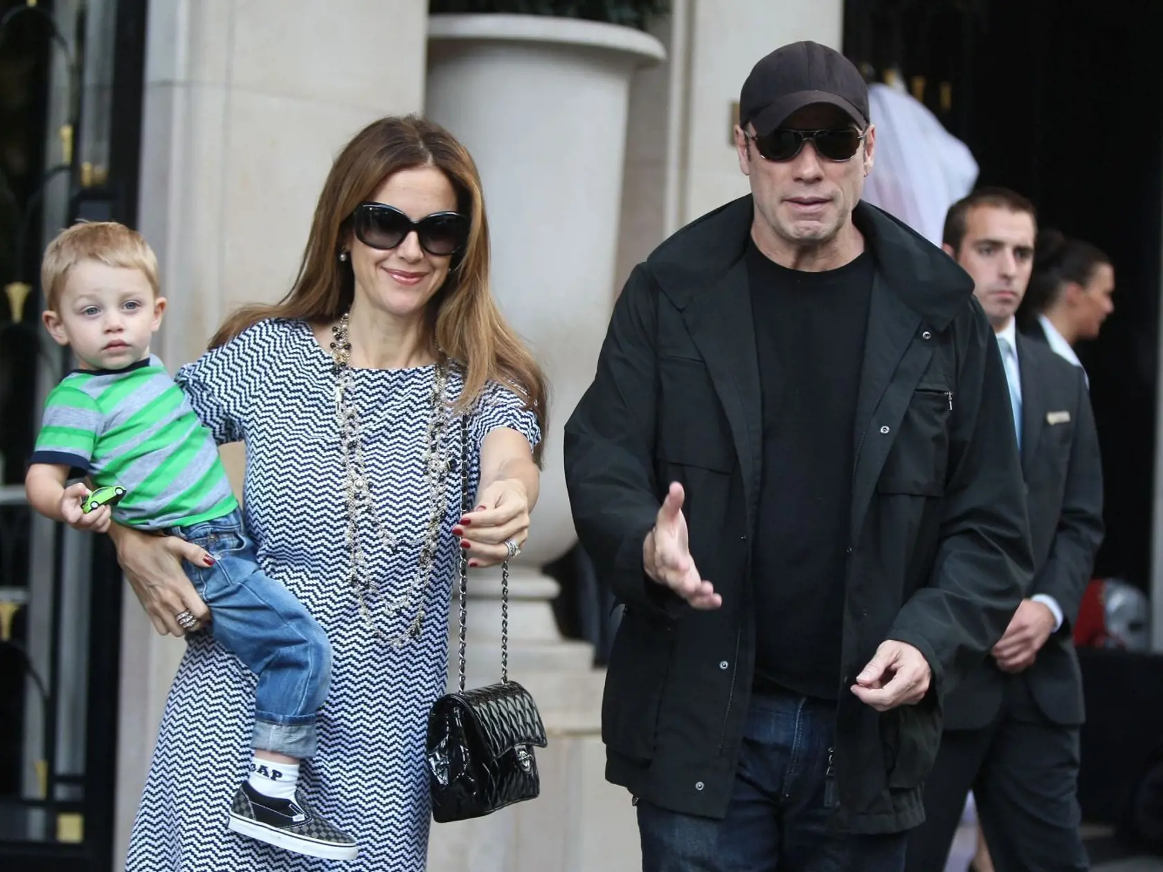 John Travolta s manželkou Kelly Preston a synom Benjaminom.
