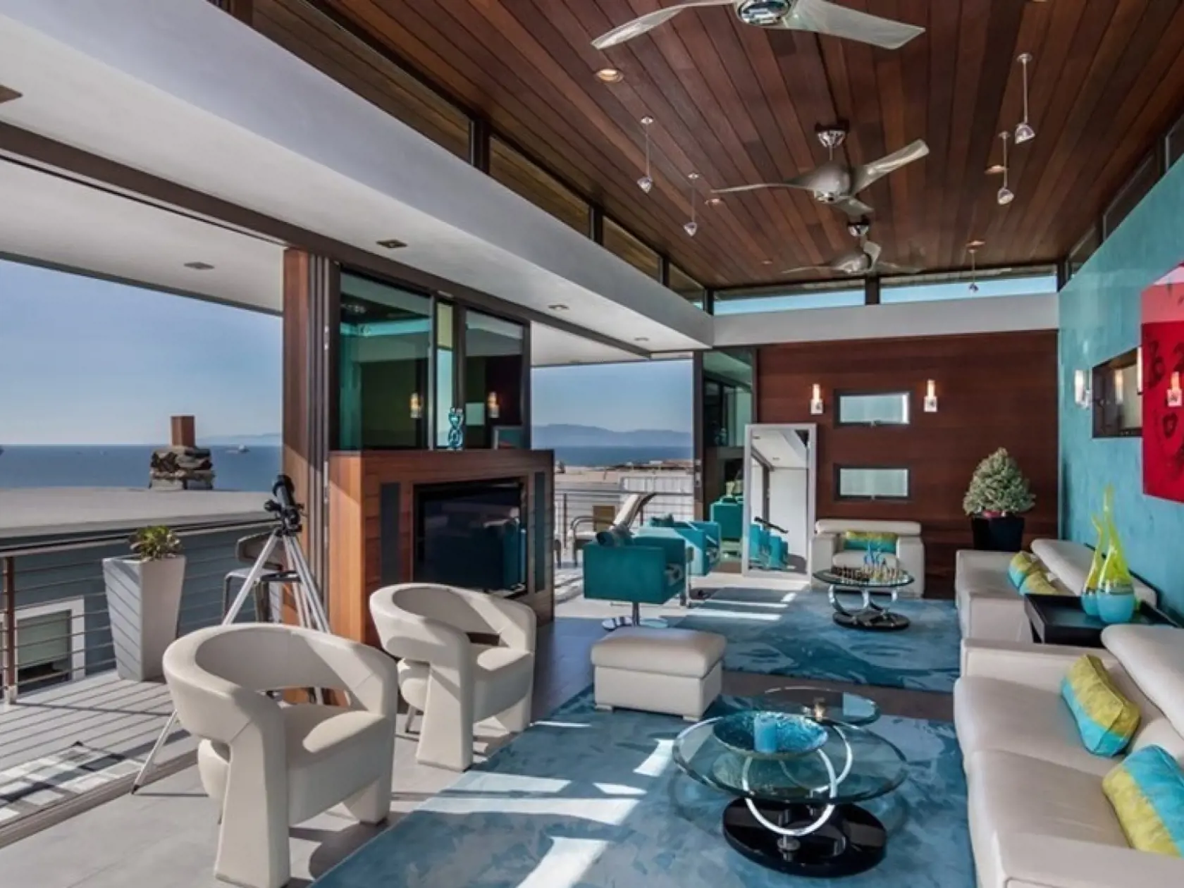Takto vyzerá dom Mariána Gáboríka na Manhattan Beach v Los Angeles.