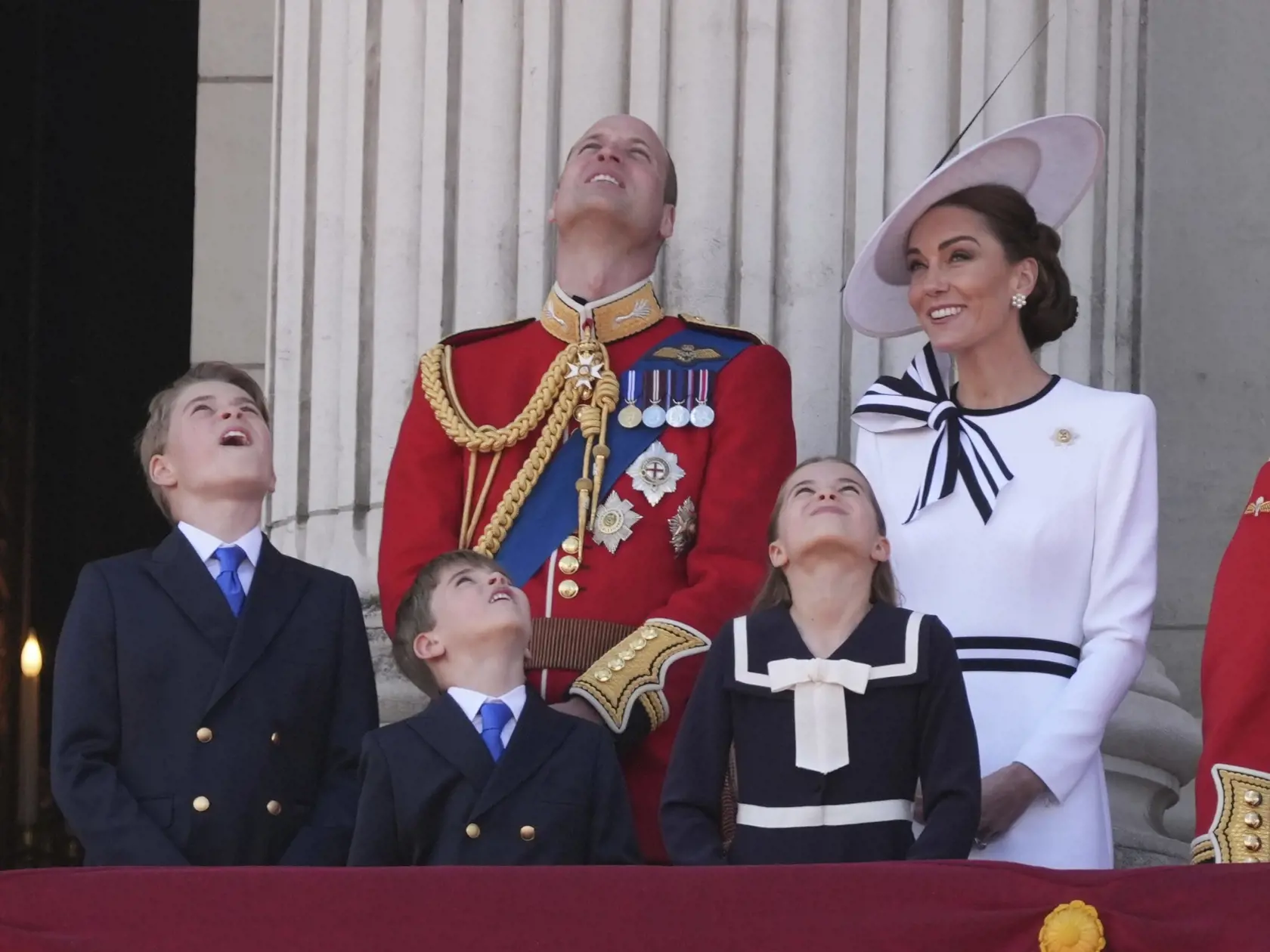 Princezná Kate so svojimi najmilovanejšími na balkóne Buckhinghamského paláca
