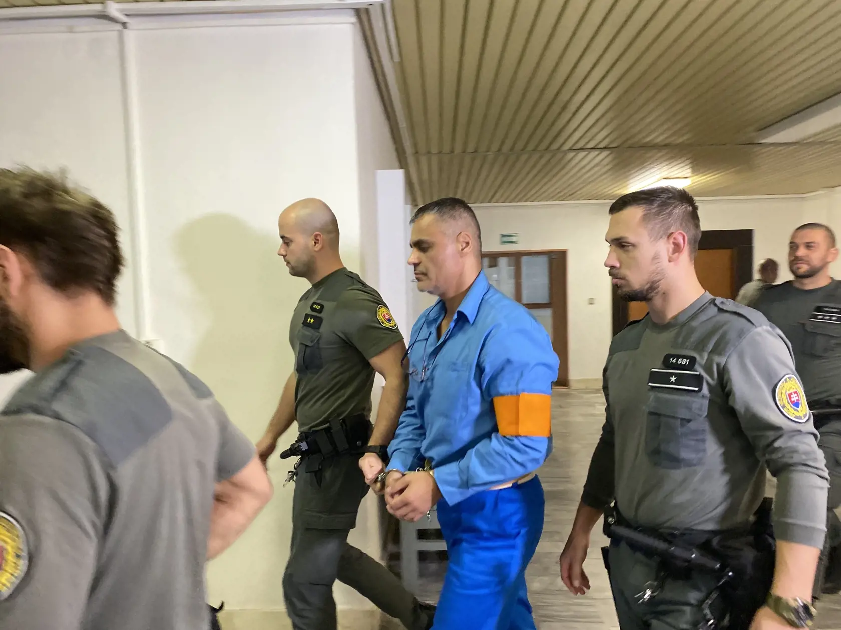 Ladislav Badó z košického gangu holubovcov žiada prešovský súd o obnovu konania. Tvrdí, že s vraždou Petra Klešča a pokusom o vraždu Jozefa Holuba nemá nič spoločné. Súd vynesie verdikt 22. novembra 2022.