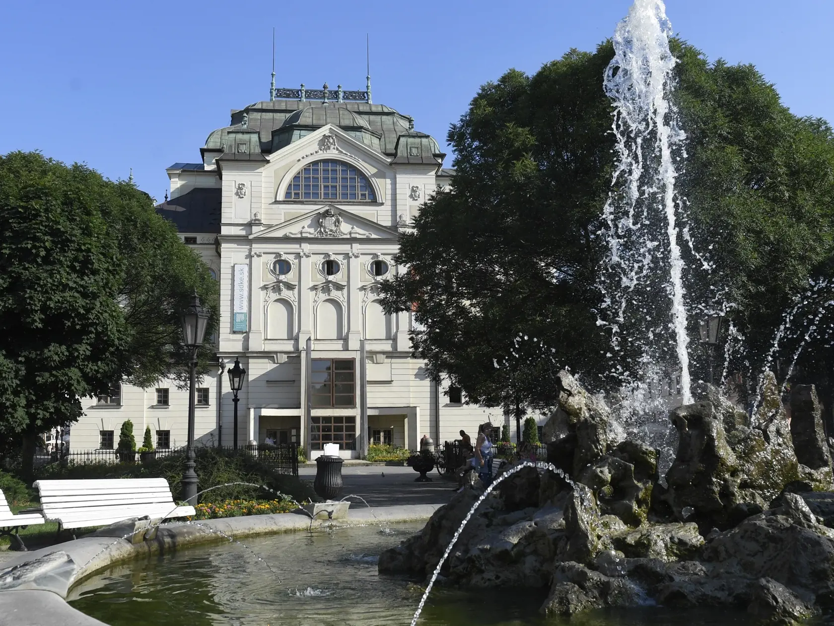 Na snímke Štátne divadlo v Košiciach 6. júla 2021.  FOTO TASR – František Iván