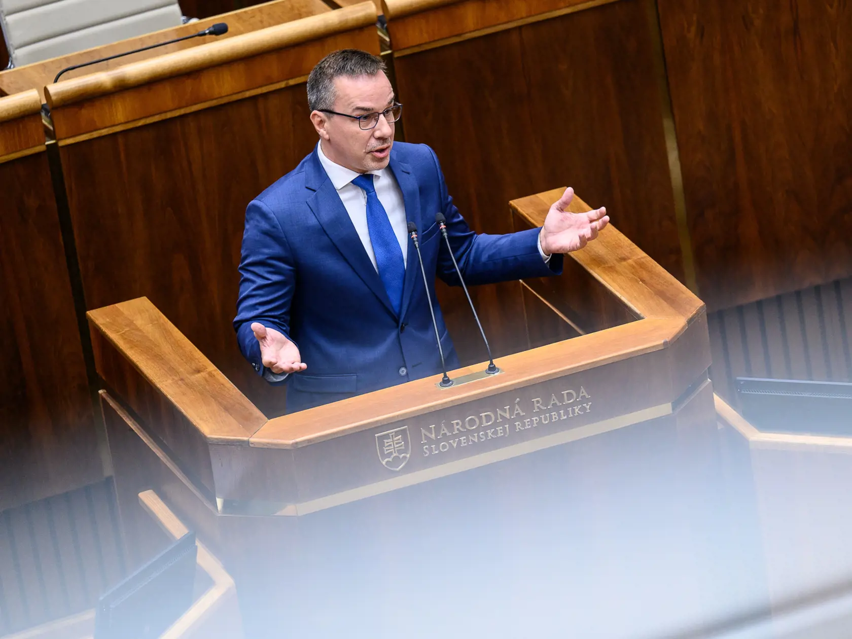 Minister práce Erik Tomáš.