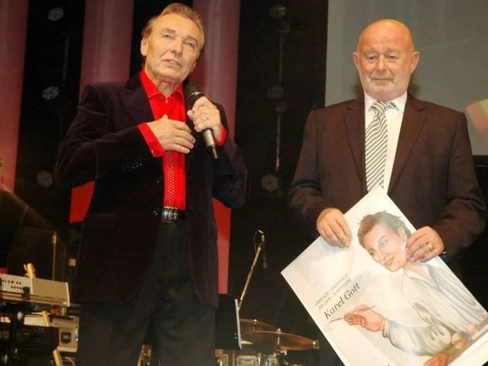 Karel Gott († 80) a miliardář Aleš Buksa († 74).