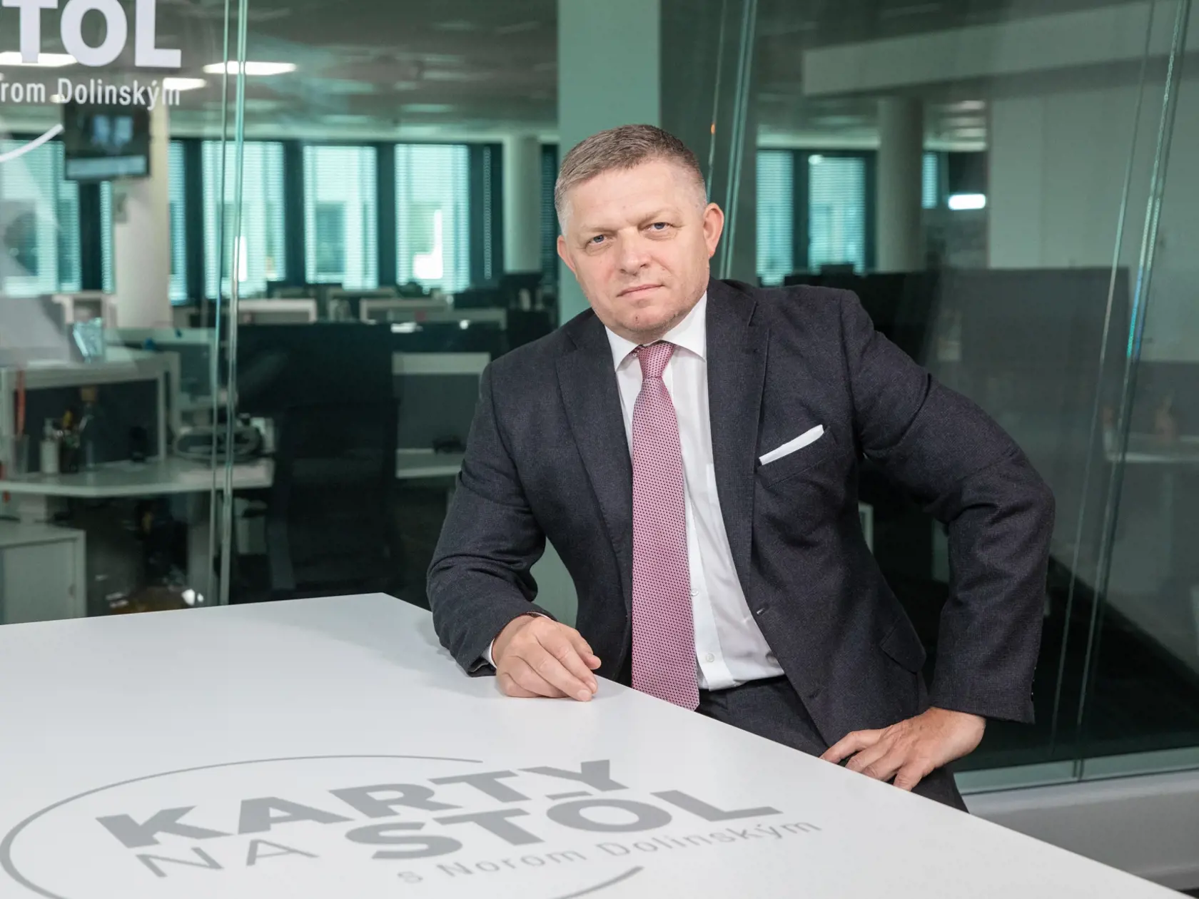 Na snímke je slovenský politik, poslanec Národnej rady Slovenskej republiky a predseda ľavicovej politickej strany SMER – sociálna demokracia Robert Fico.