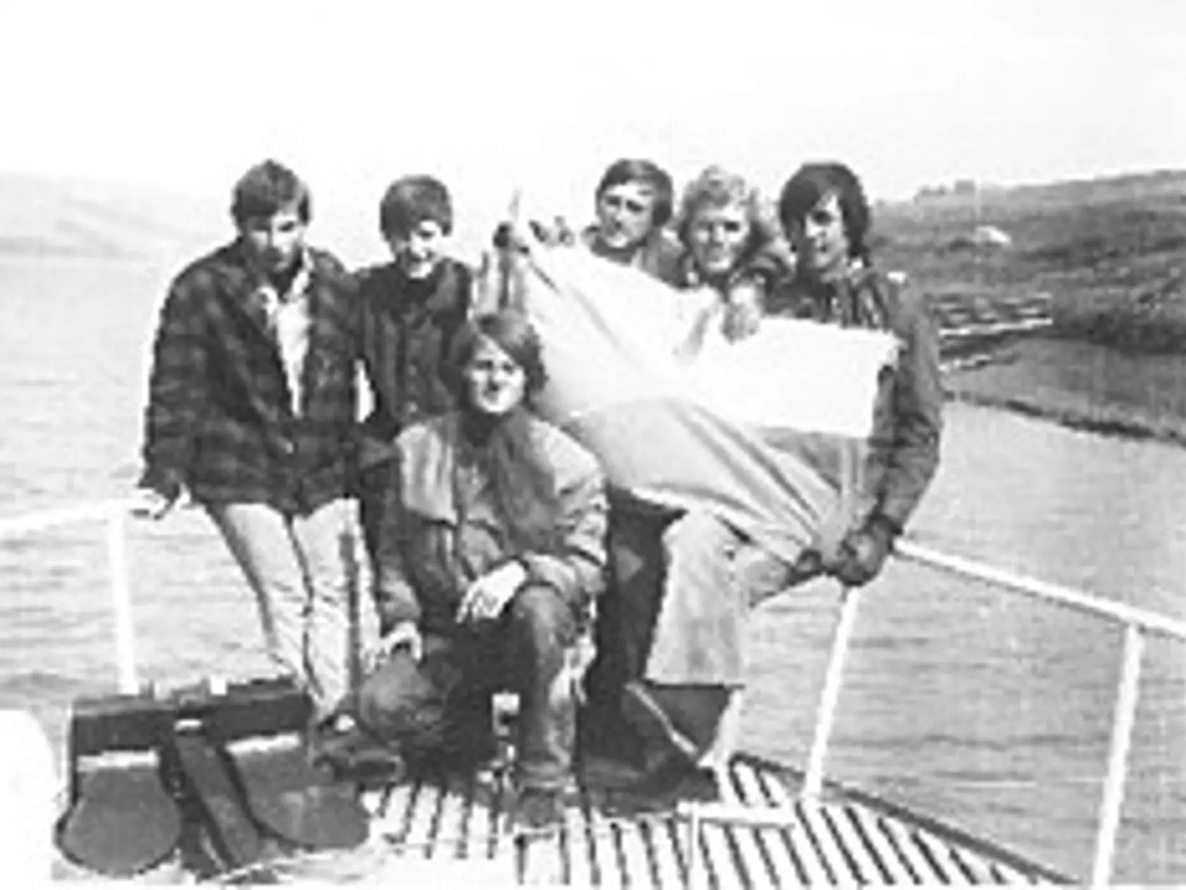 Dostali sme plno vašich fotografických spomienok, veľa mailov o živote pred novembrom 1989.