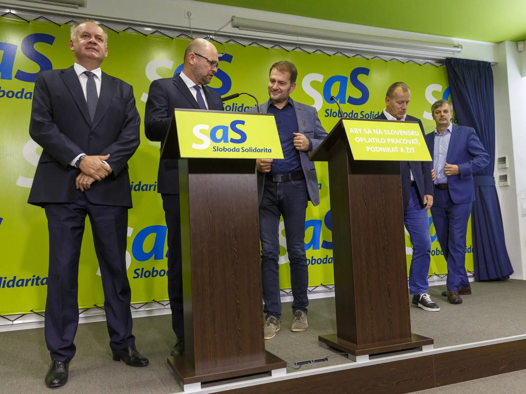 Predseda SaS Richard Sulík pozval do Liberálneho domu Andreja Kisku, Igora Matoviča, Michala Trubana, Alojza Hlinu, Borisa Kollára a Miroslava Beblavého.