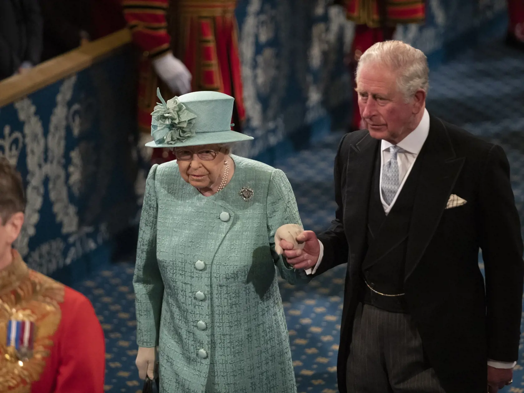 Britská kráľovná Alžbeta II. prišla s princom Charlesom do britského parlamentu, kde 19. decembra 2019 predstavila legislatívny program vlády premiéra Borisa Johnsona.