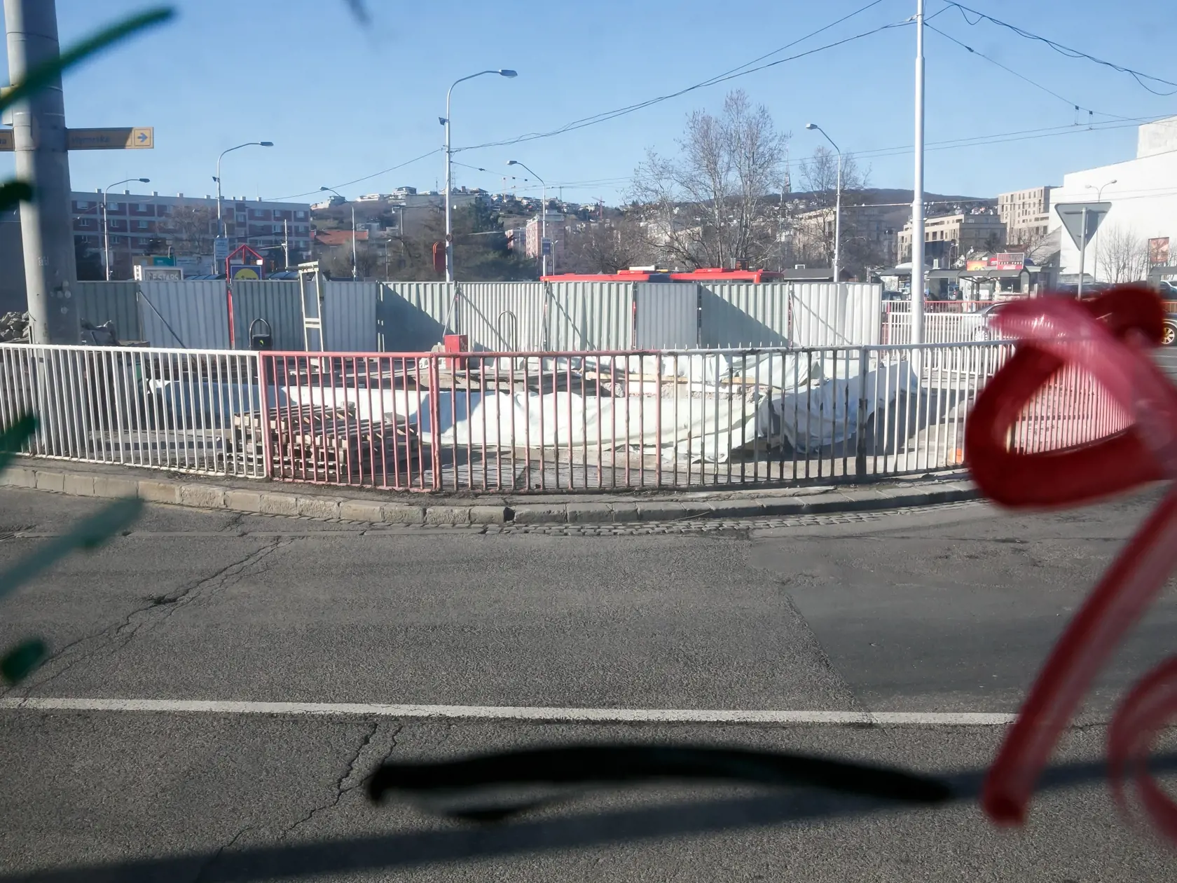 Práce sú v plnom prúde: RekonštrukciU podchodu na Trnavskom mýte by mali ukončiť v lete 2018.