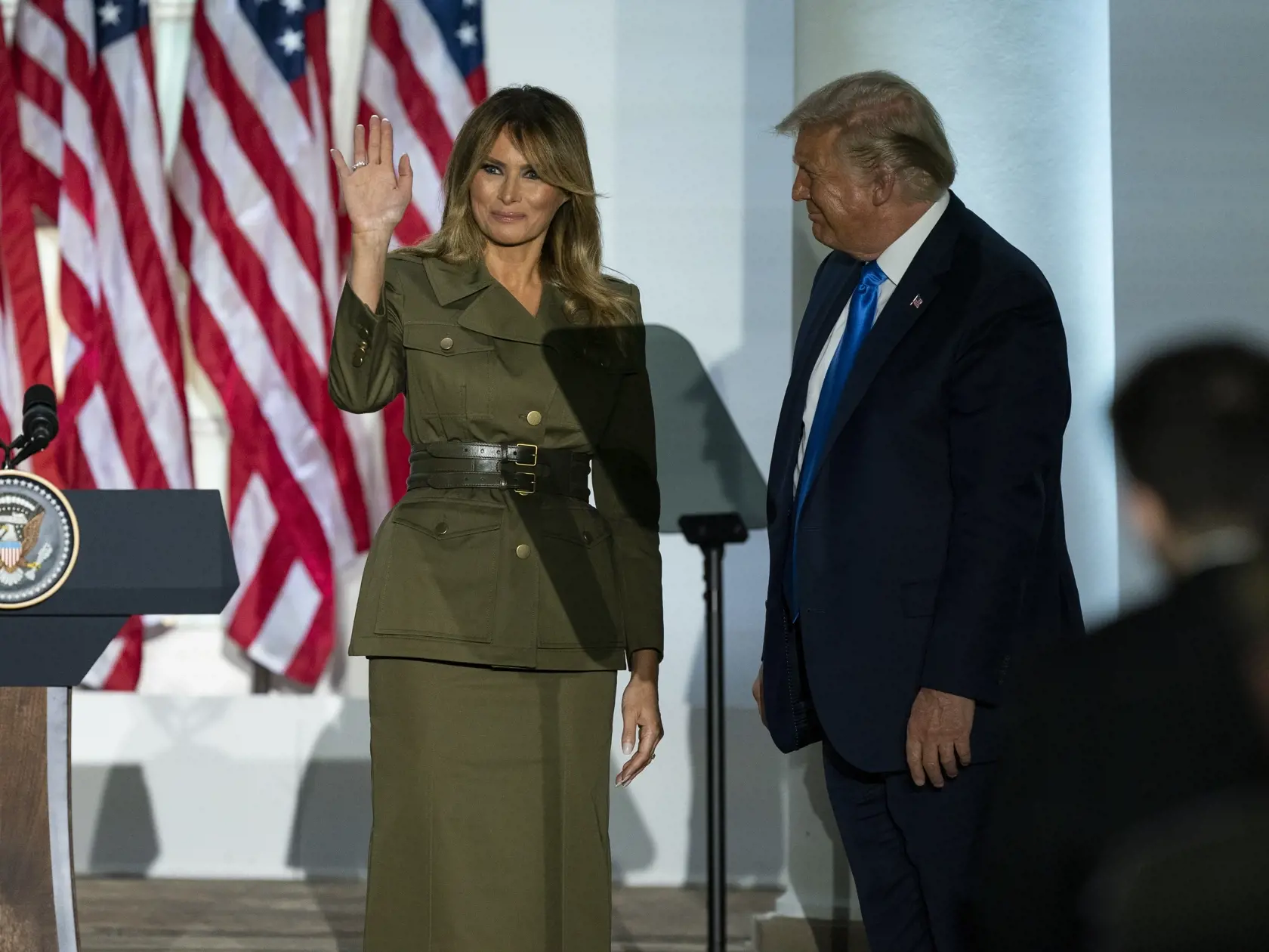 Ako prvá dáma vykonávala Melania Trump ako-tak svoju funkciu, no v prezidentskej kampani ju vídať  nebolo.