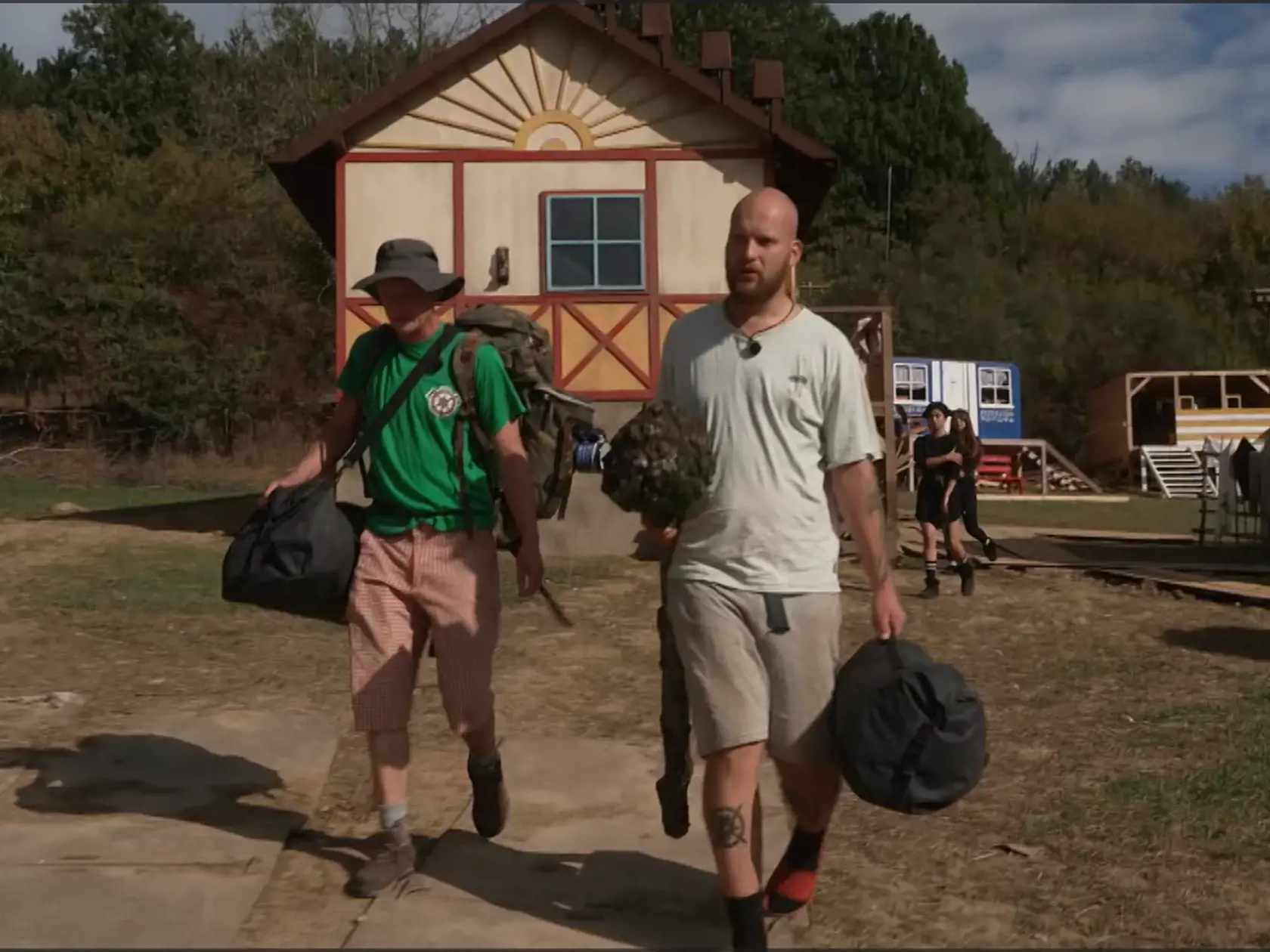 Adama bol odprevadiť Matúš.