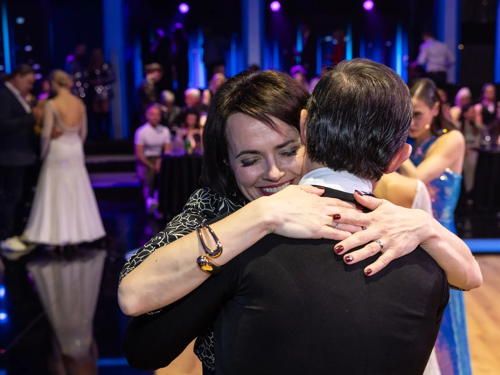 Juraj Kemka a Natália Glosíková vypadli v šiestom kole Let's dance 2025. Na snímke Juraj Kemka s manželkou Adriánou