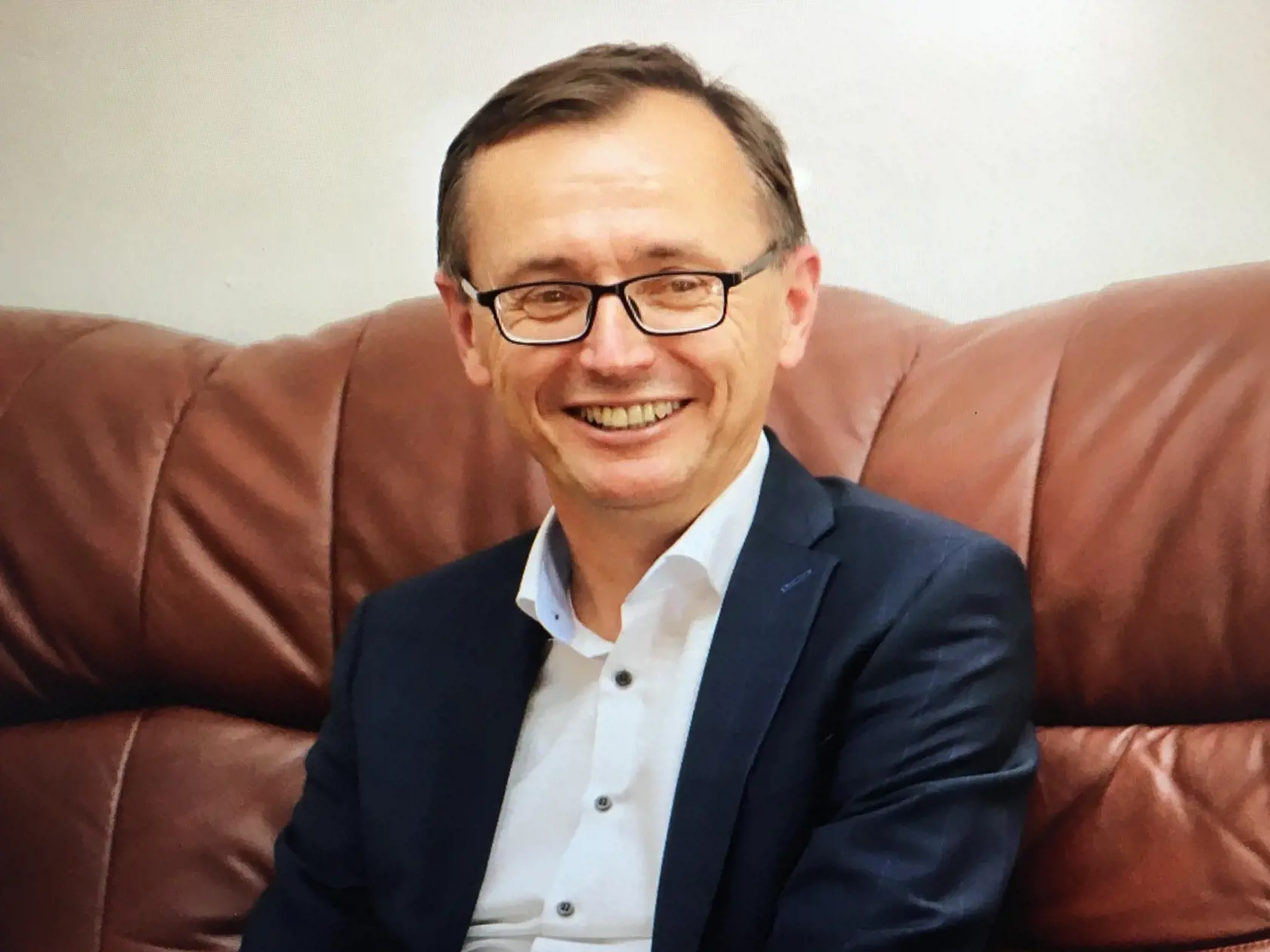 Ľubomír Šarnik je novým riaditeľom nemocnice. Dočasným, minister vyhlási výberové konanie, verí však, že sa do súťaže prihlási aj Šarnik.
