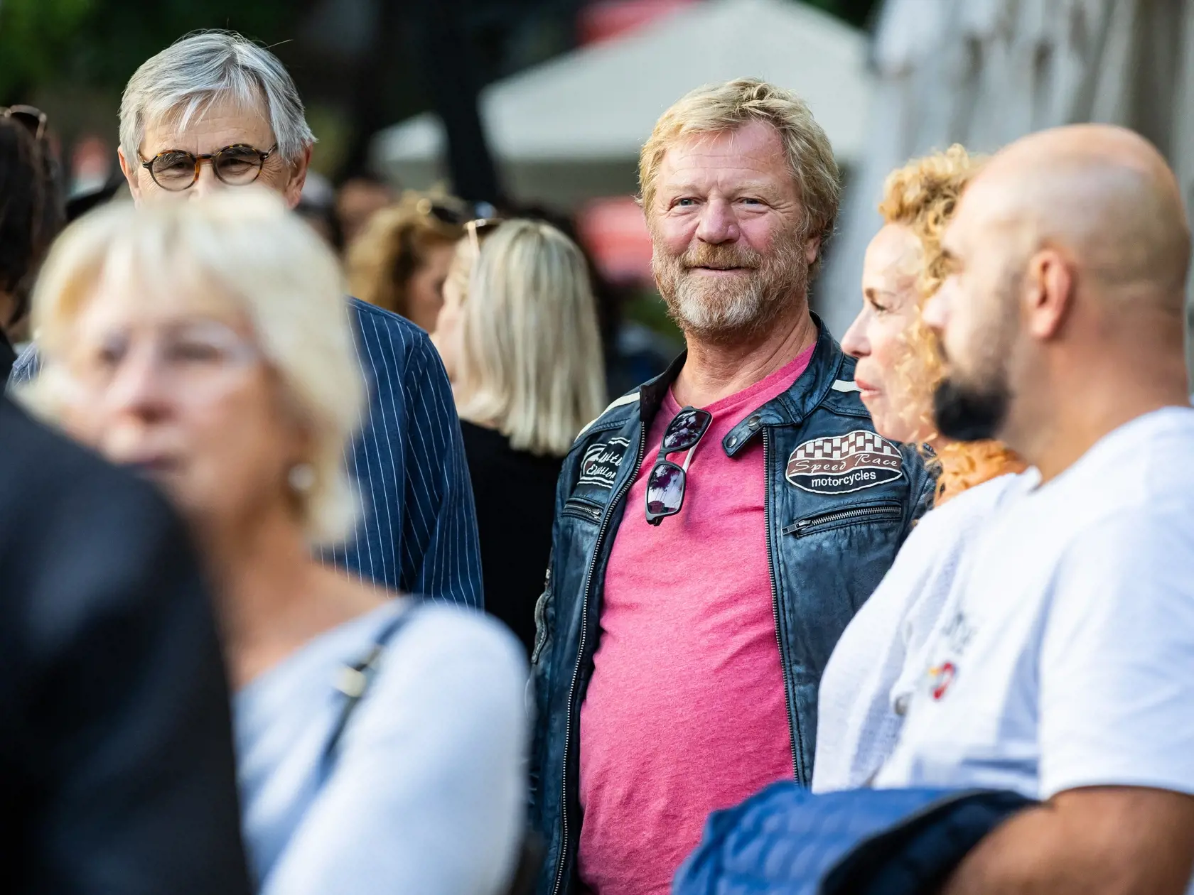 Protest na podporu kultúrneho štrajku: Boris Farkaš, Maroš Kramár a Diana Mórová.