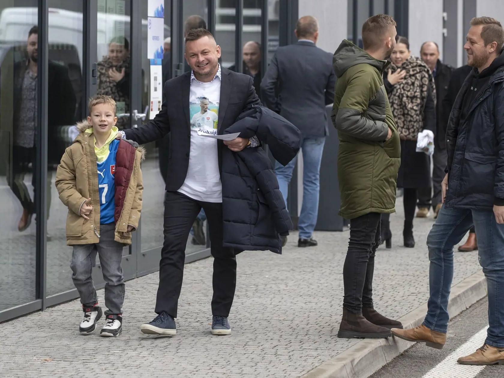 Nechýbal ani Hamšíkov kamarát a majiteľ cestovnej kancelárie Viktor Kríž so synom.