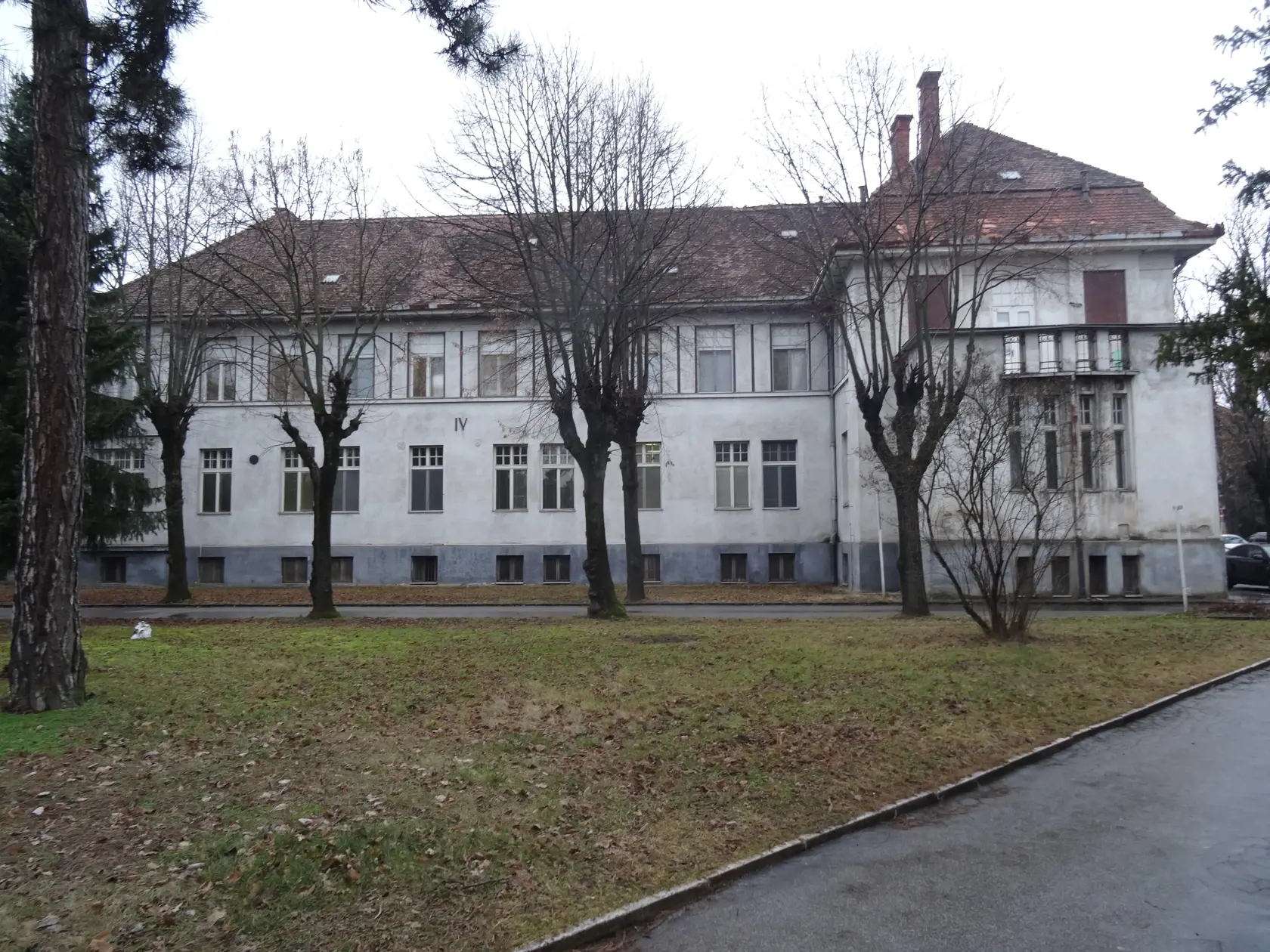 Budova v ktorej sa nachádza Klinika plastickej chirurgie.