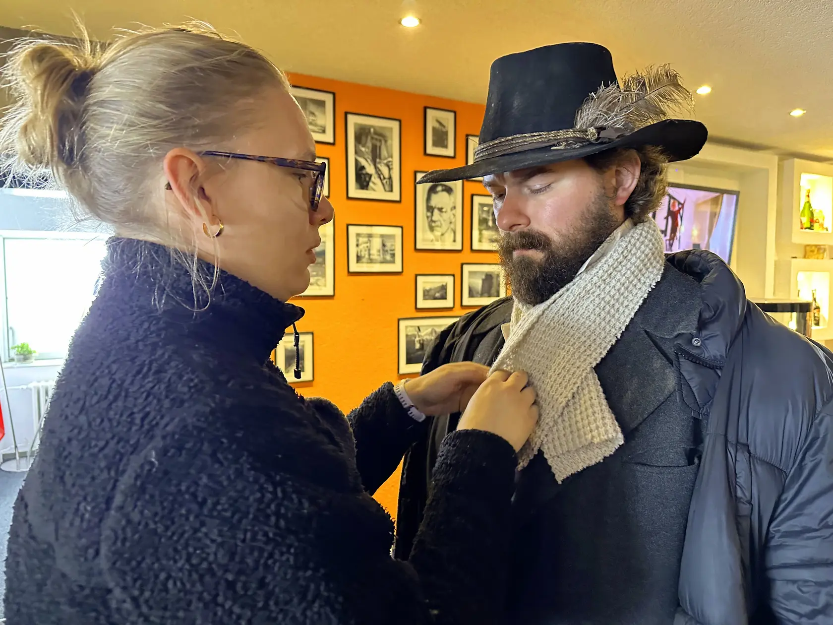 Richard Autner. Stvárňuje Jozefa Miloslava Hurbana.