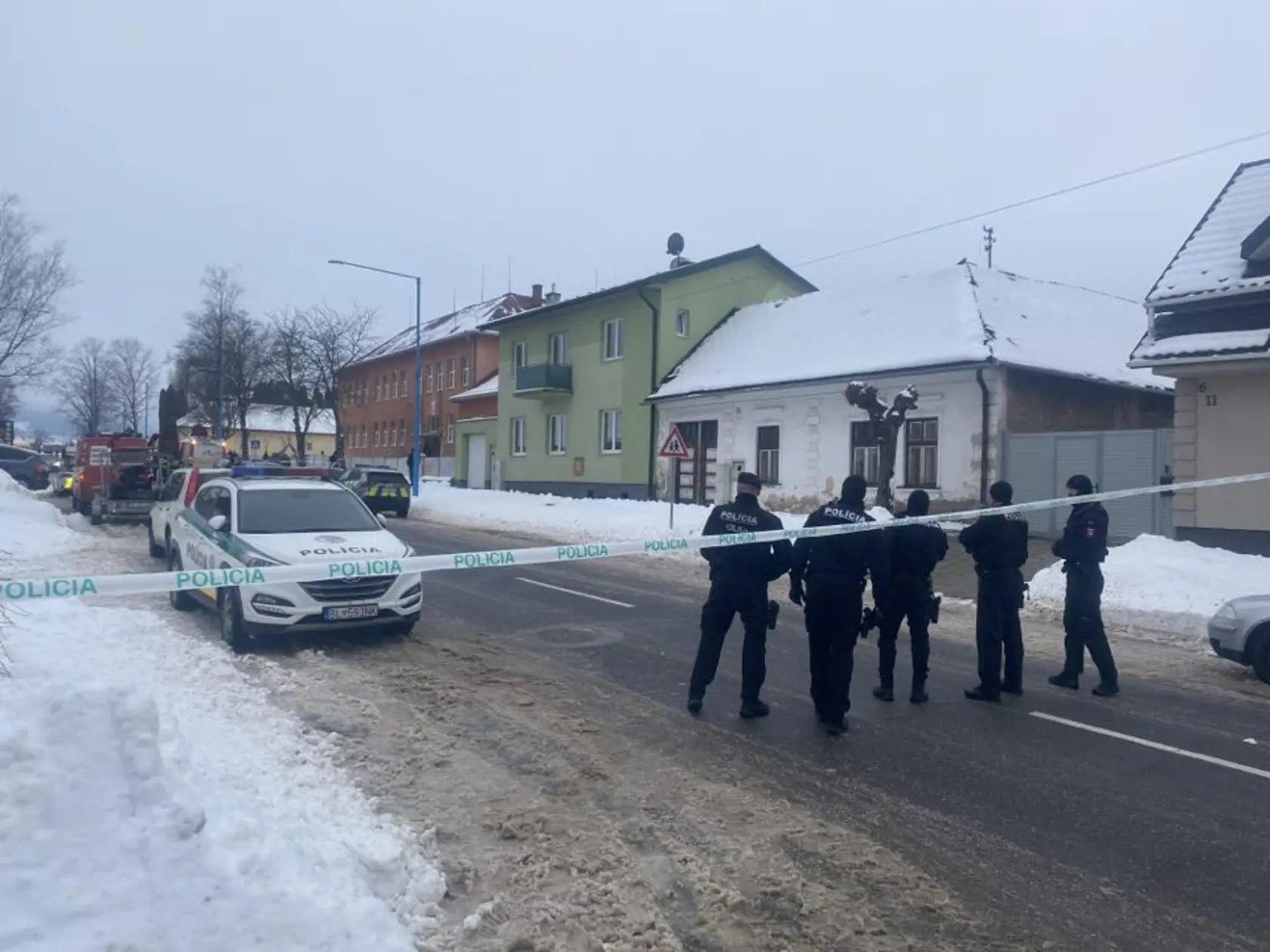 BRIEF: Polícia zadržala podozrivého študenta, ktorý mal útočiť na gymnáziu