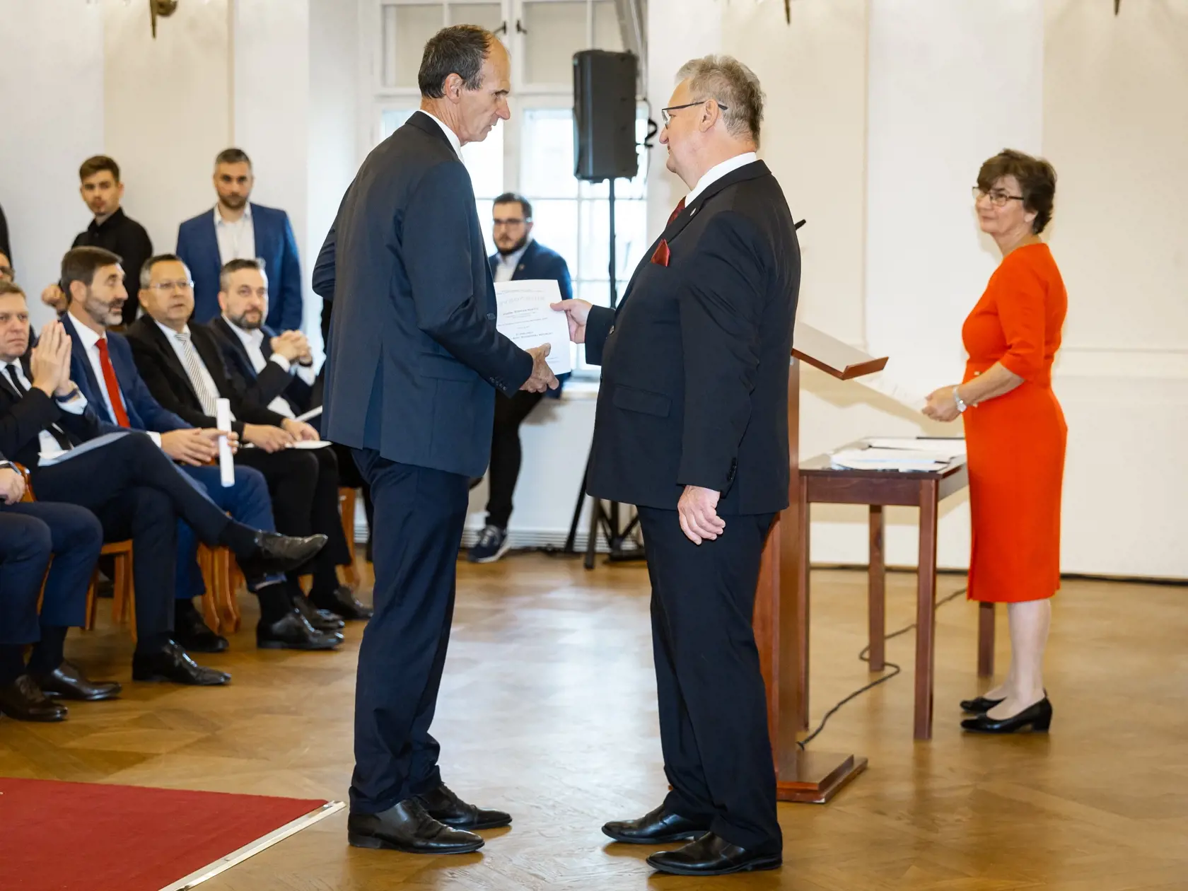 Slávnostné odovzdávanie osvedčení poslancom Národnej rady SR v Bratislave. Na snímke Štefan Kuffa.