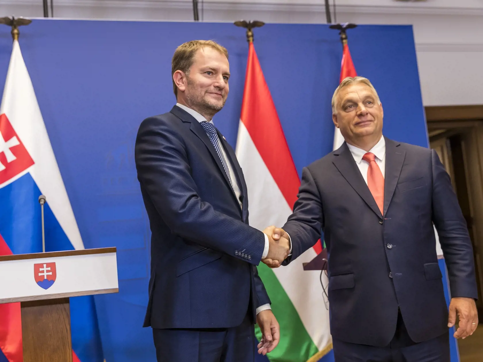 na snimke  - Viktor Orbán predseda vlády Maďarska a Igor Matovič predseda vlady SR  na stretnutí v BUDAPEŠŤI
