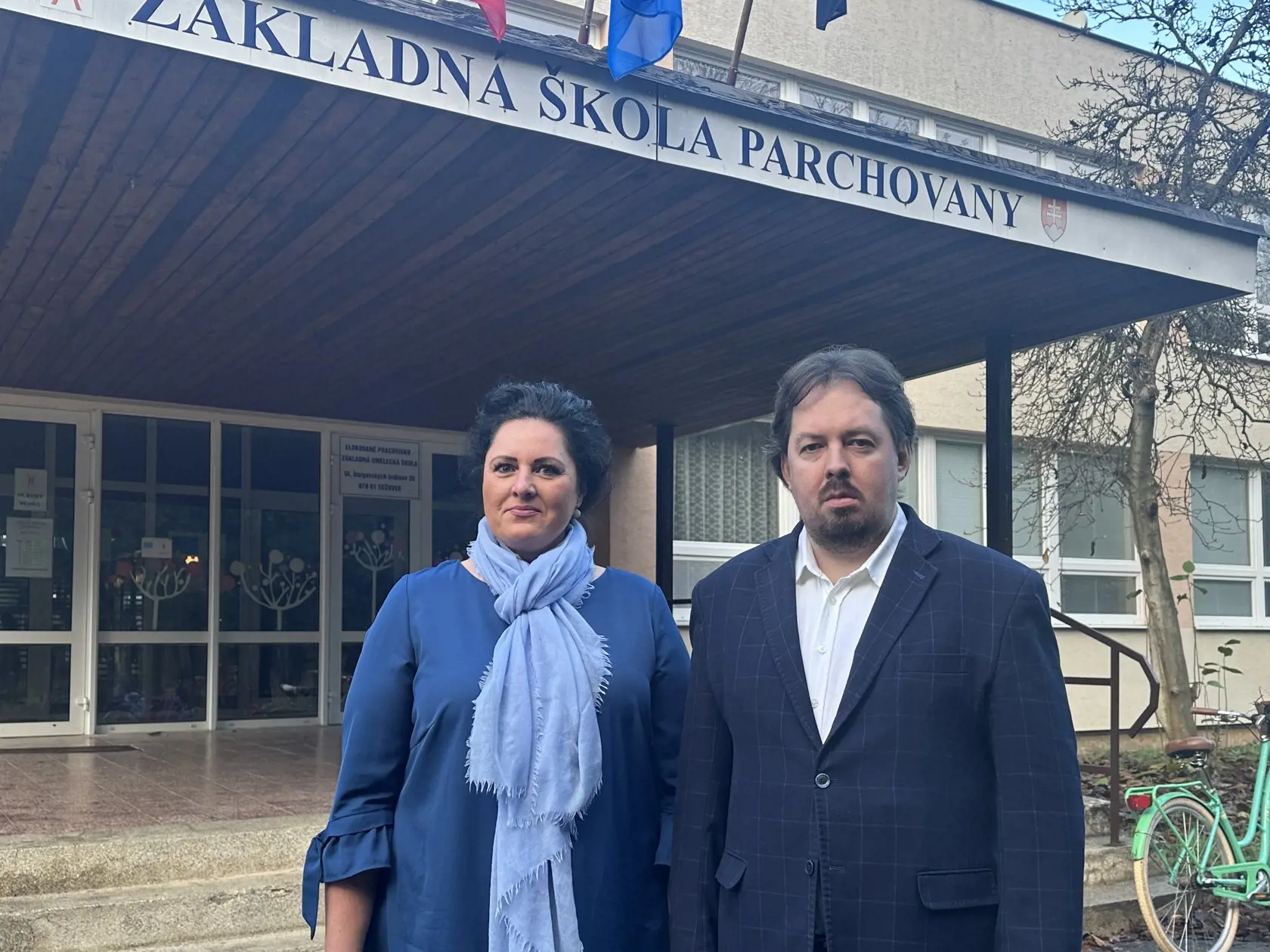 Na snímke Svetlana Pavlovičová a Otto Brixi z Úradu komisára pre deti.