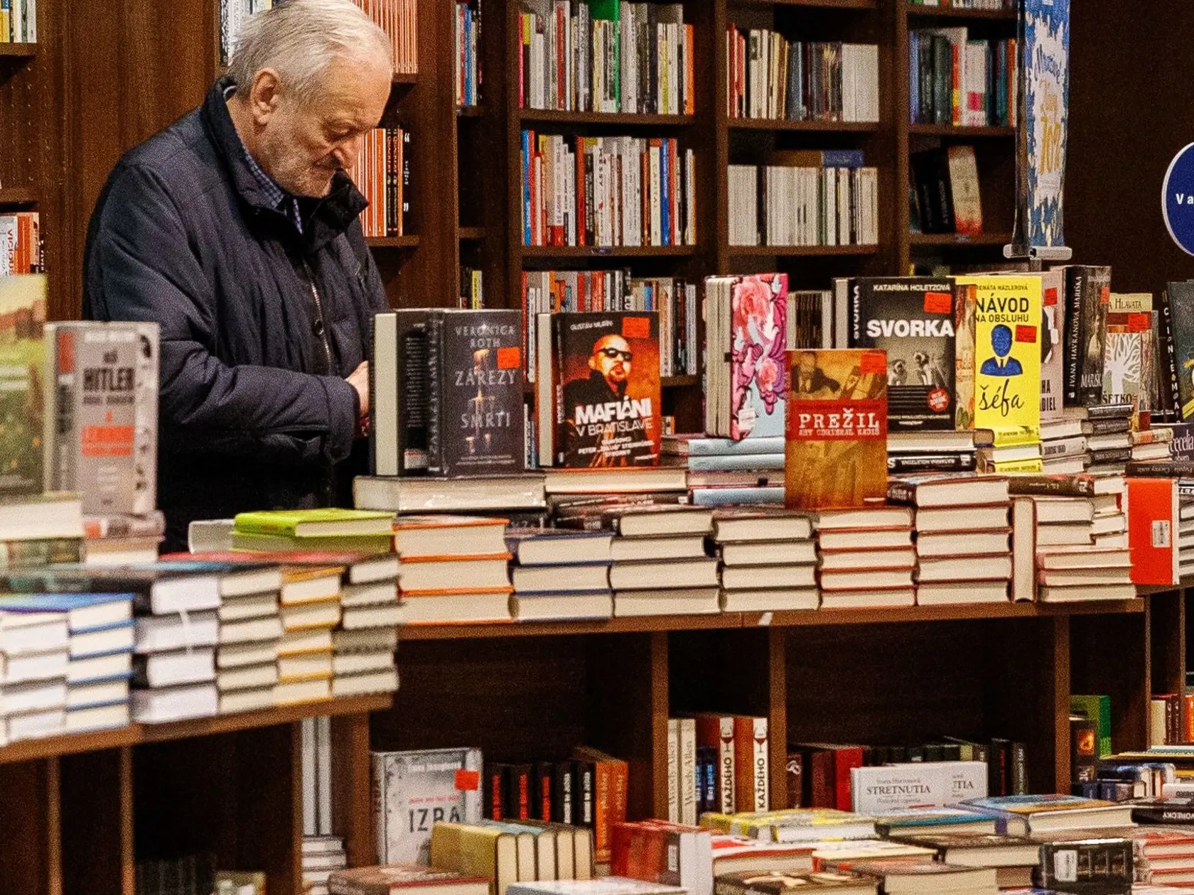 Lasicu sme pristihli pri nákupe kníh.