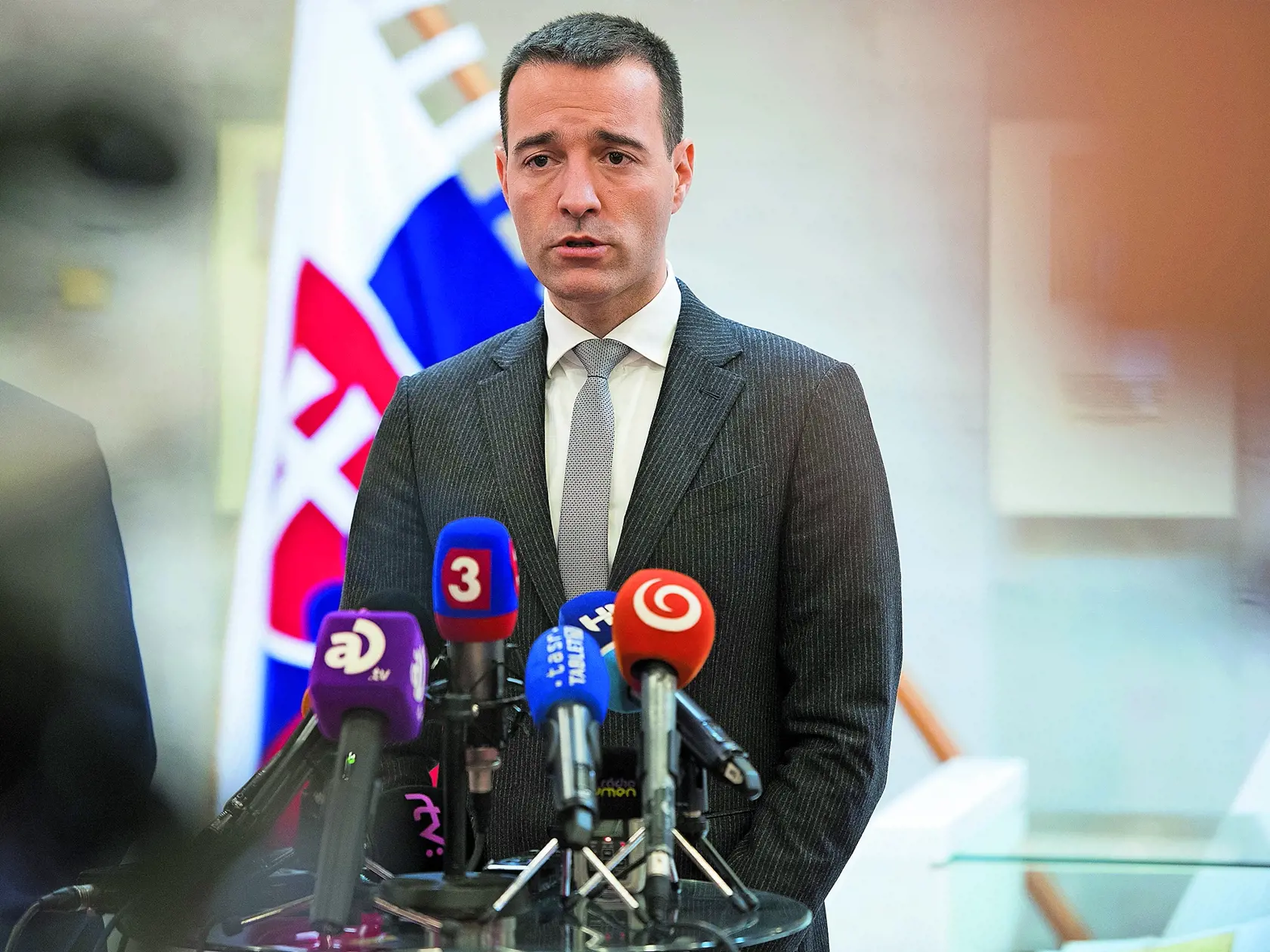 Ide o peniaze: Šéf SLK Marián Kollár chce pre lekárov povinné členstvo v komore. Minister Tomáš Drucker, na snímke, túto možnosť pripúšťa.