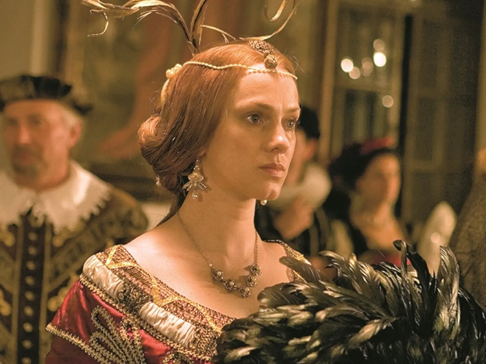 Monika Hilmerová v filme Bathory pôsobila s tmavou farbou vlasov staršie.