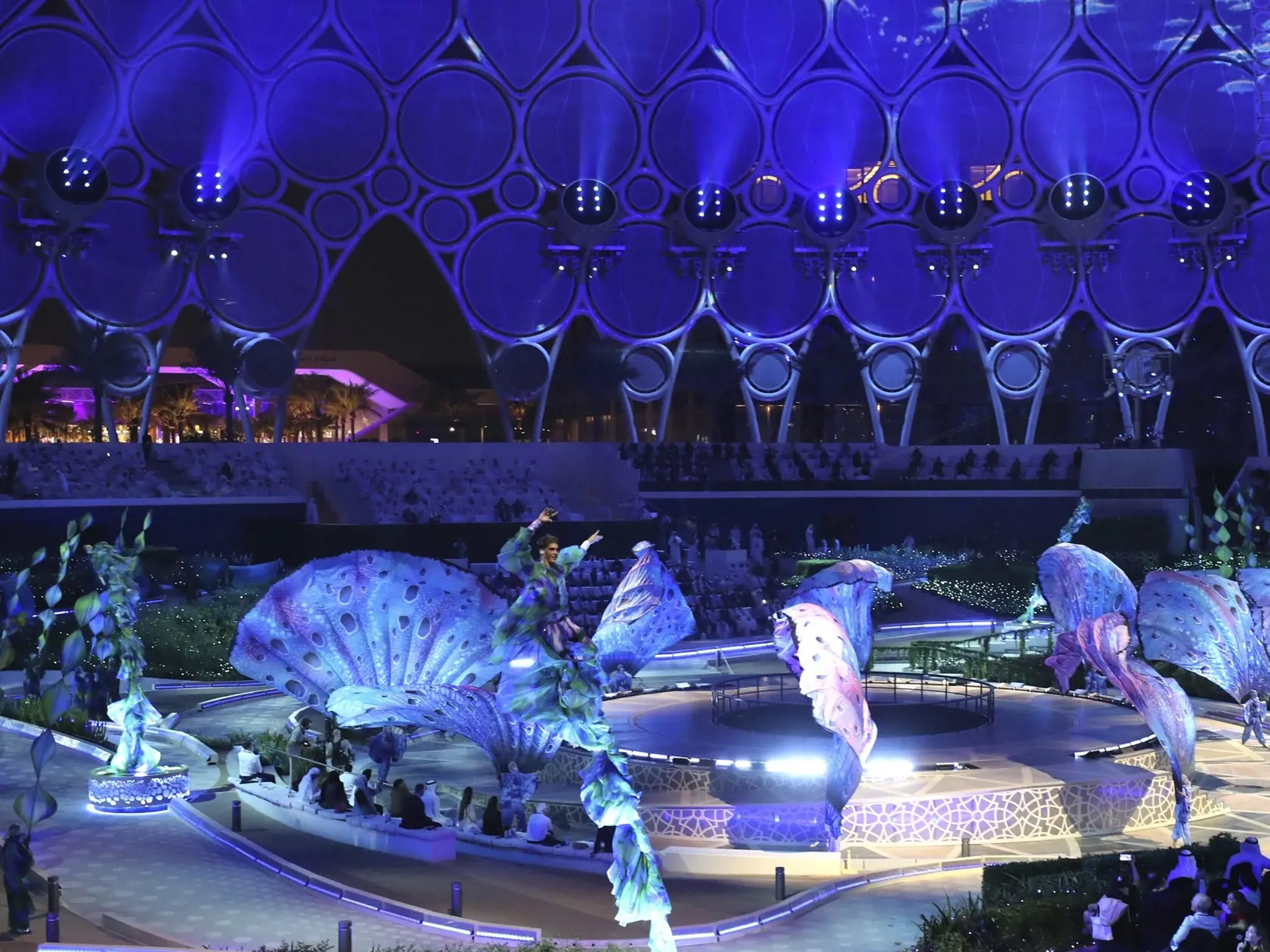 Umelci počas otváracieho ceremoniálu svetovej výstavy EXPO v Dubaji v Spojených arabských emirátoch.


Artists perform during the opening ceremony of the Dubai Expo 2020 in Dubai, United Arab Emirates, Thursday, Sept. 30, 2021. (AP Photo/Kamran Jebreili)