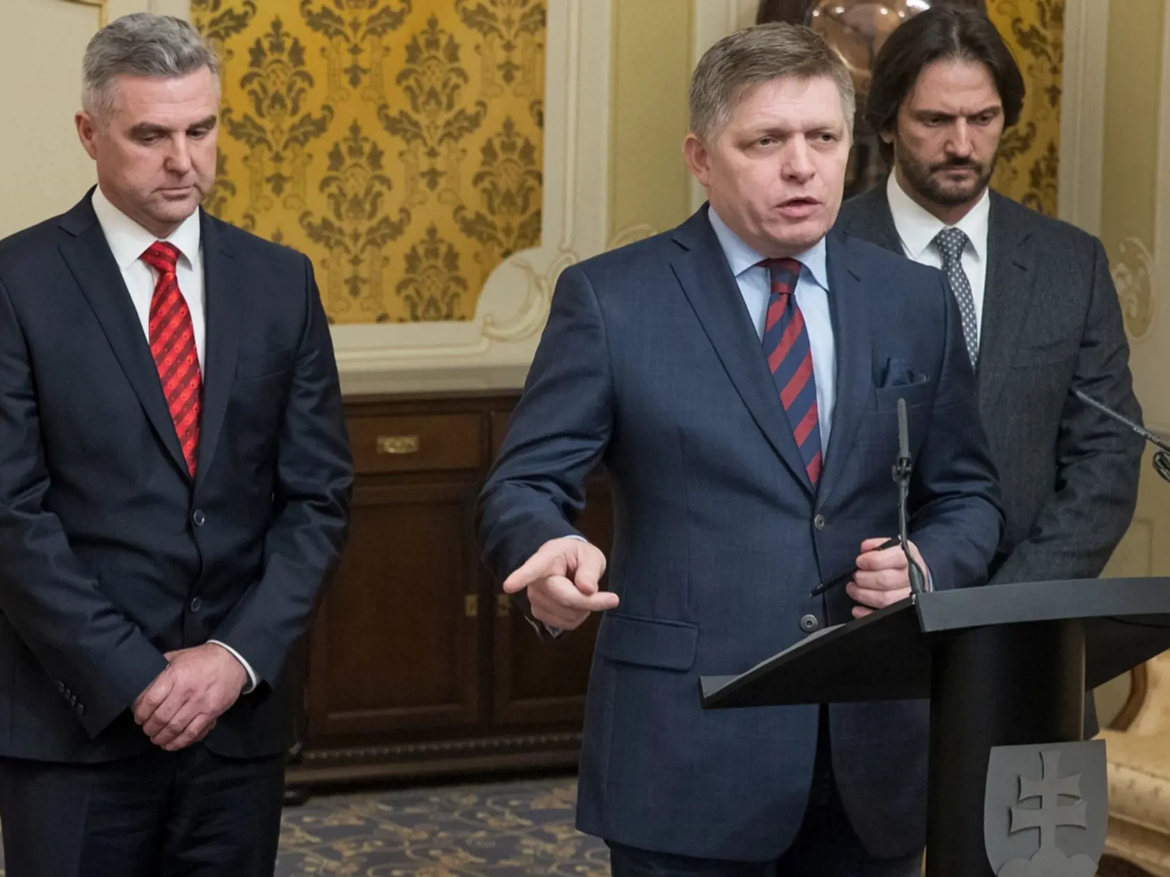 Silná trojka: Robert Fico, Robert Kaliňák a Tibor Gašpar. Takto ponúkli milión eur za informácie vedúce k odhaleniu páchateľov vraždy Jána Kuciaka.