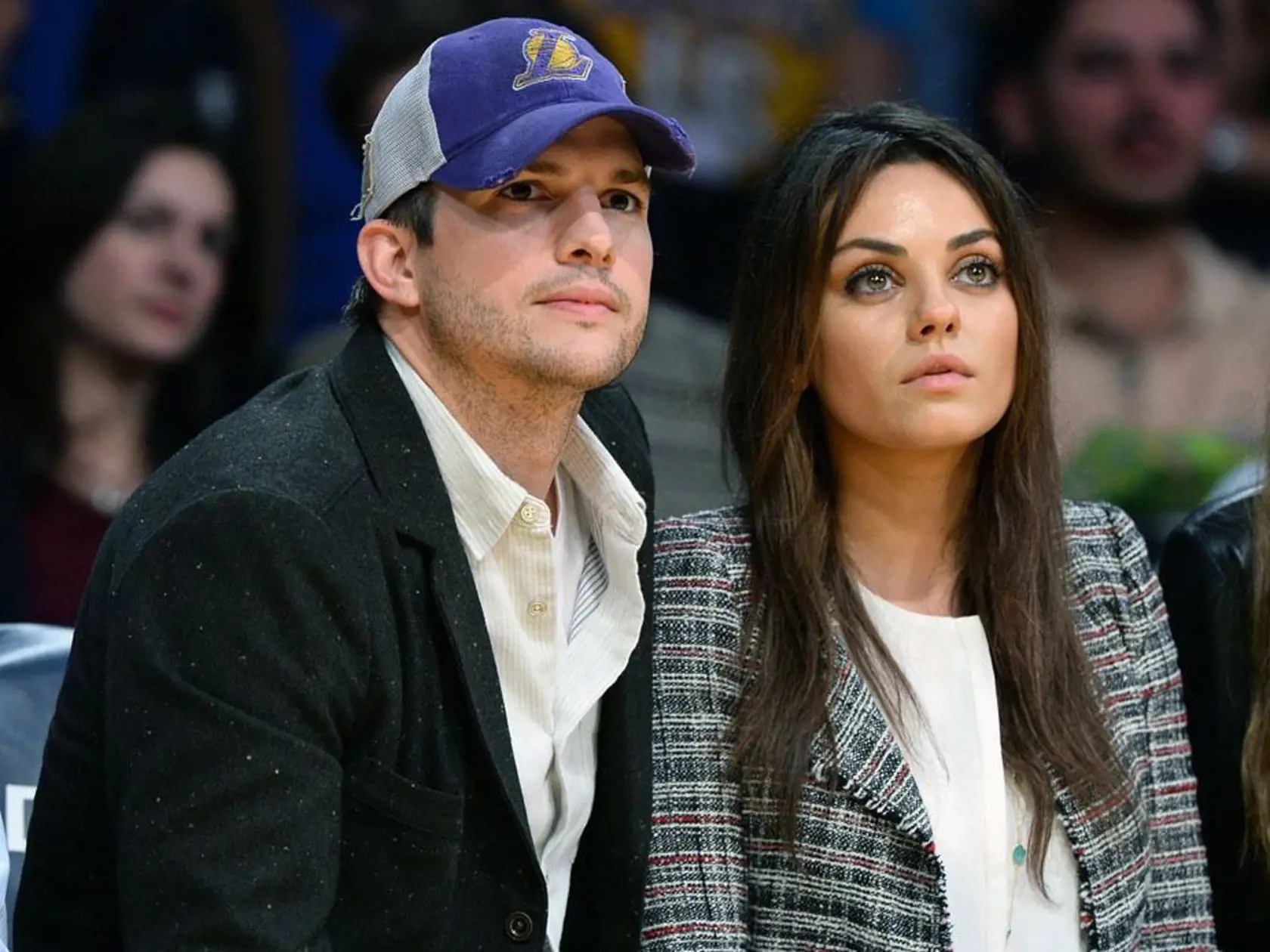 Hollywoodska star oznámila zásnuby s hereckým kolegom Ashtonom Kutcherom.