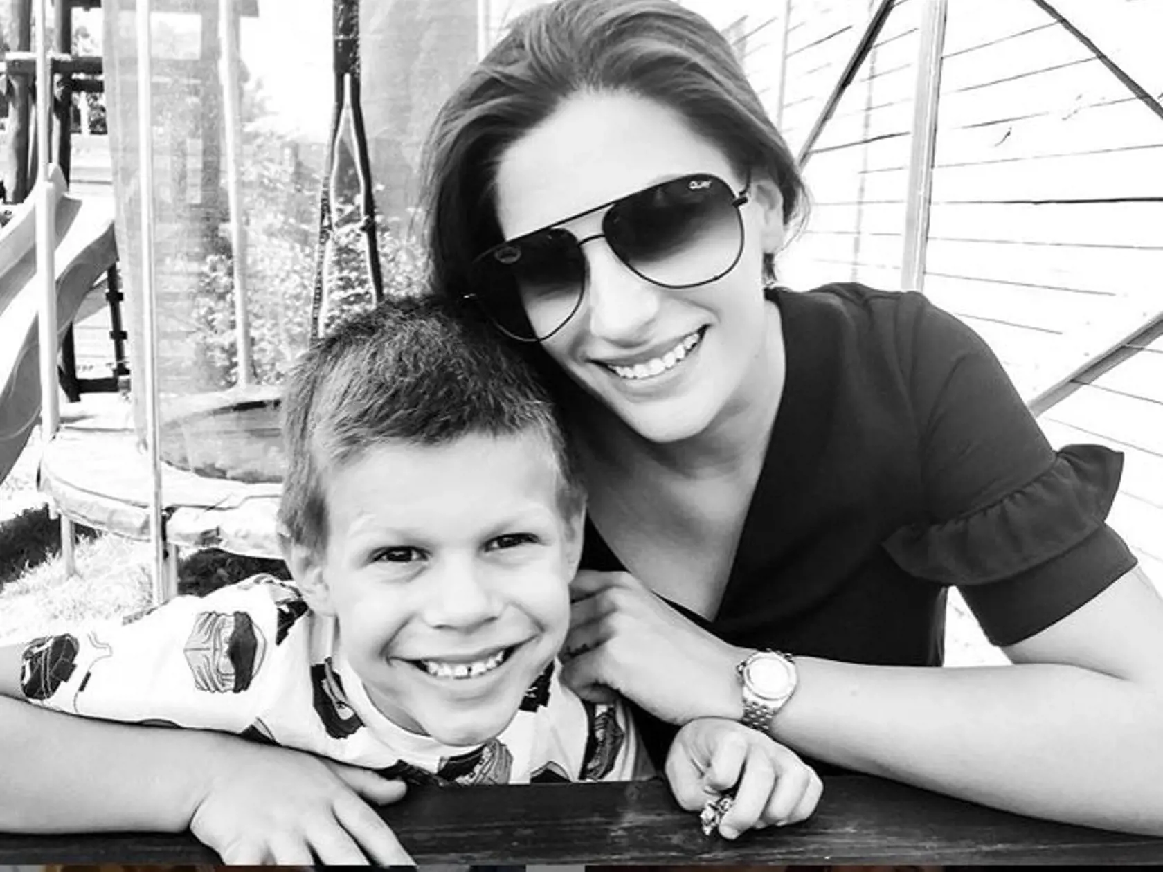 Romana Procházková spolu so synom, ktorý sa úplne podobá na svojho zosnulého otca Juraja.