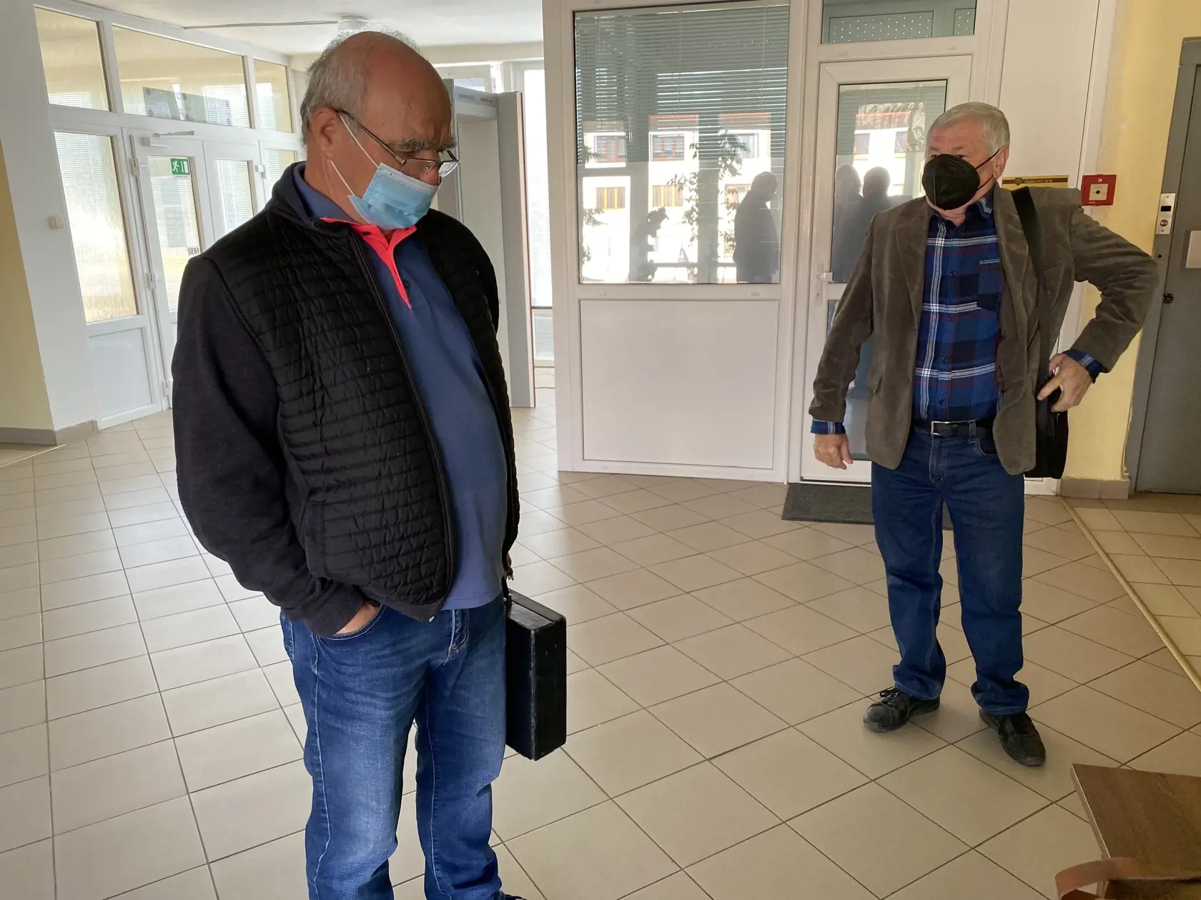 Obyvatelia Vyšného Mirošova (okres Svidník) Ján Hoško a Michal Petrík boli prví, ktorí podali na starostu Michala Petraníka trestné oznámenie.