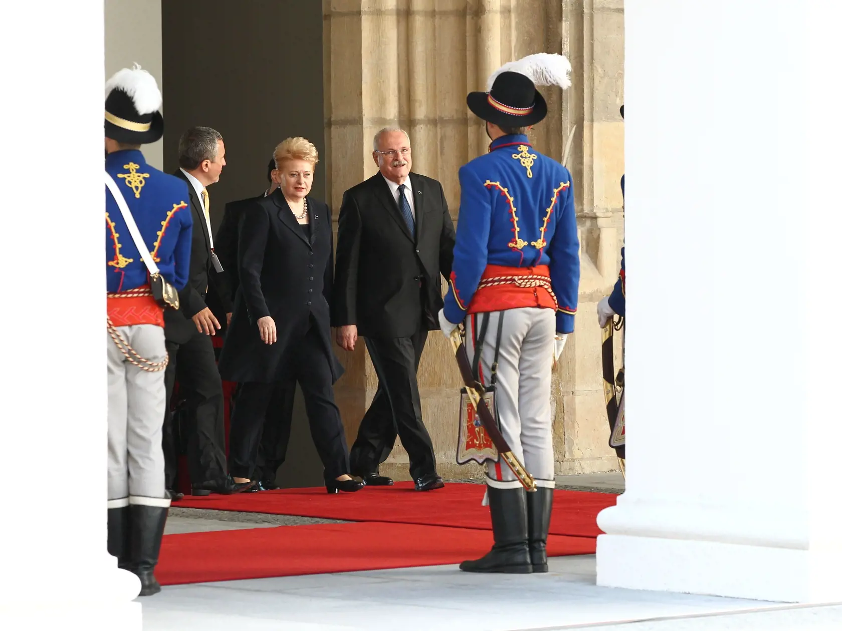 Summit 2013 20 hlav statov strednej europy
privitanie prezidentov na bratislavskom hrade