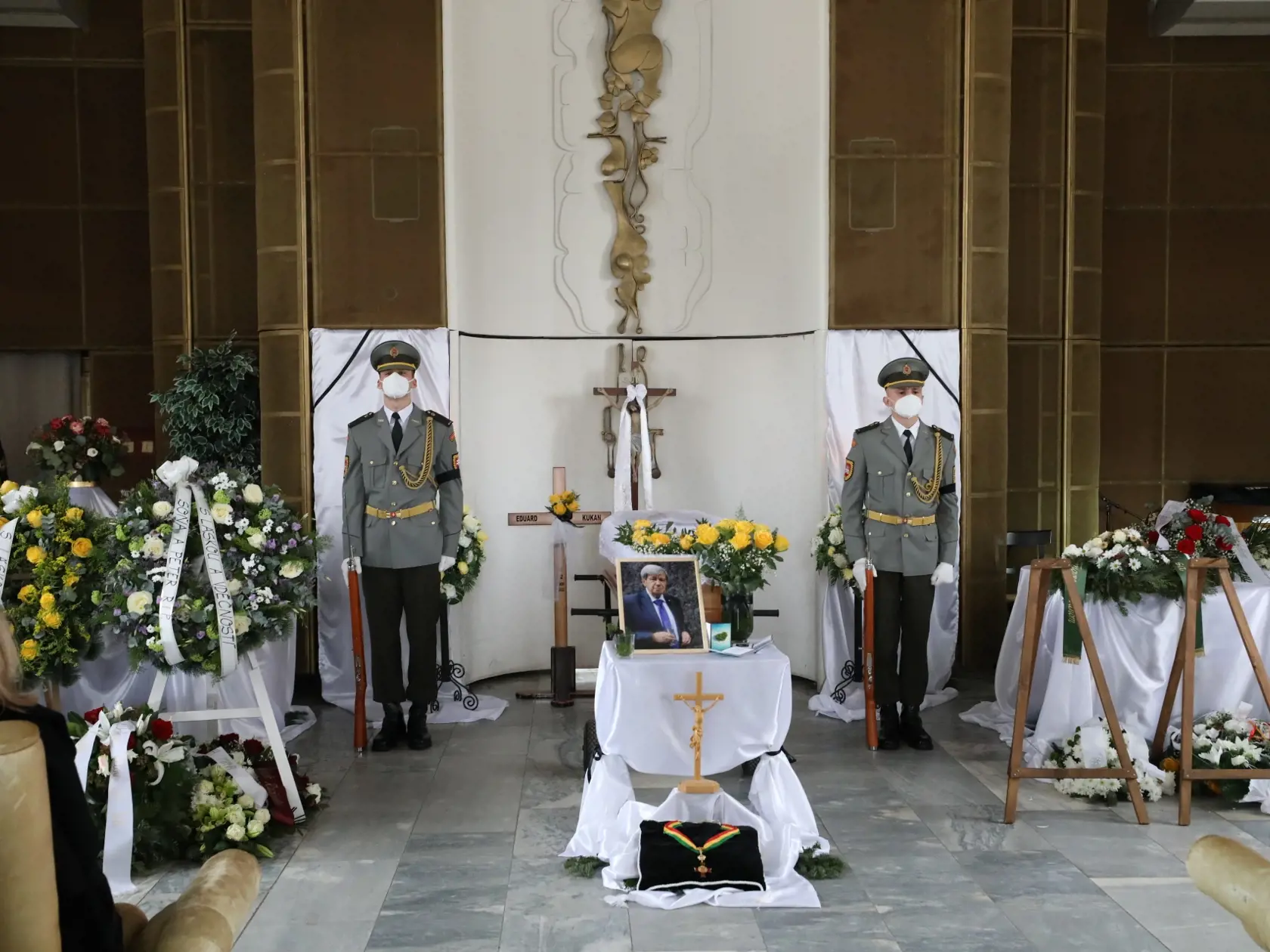 Pohreb Eduarda Kukana v Šali.