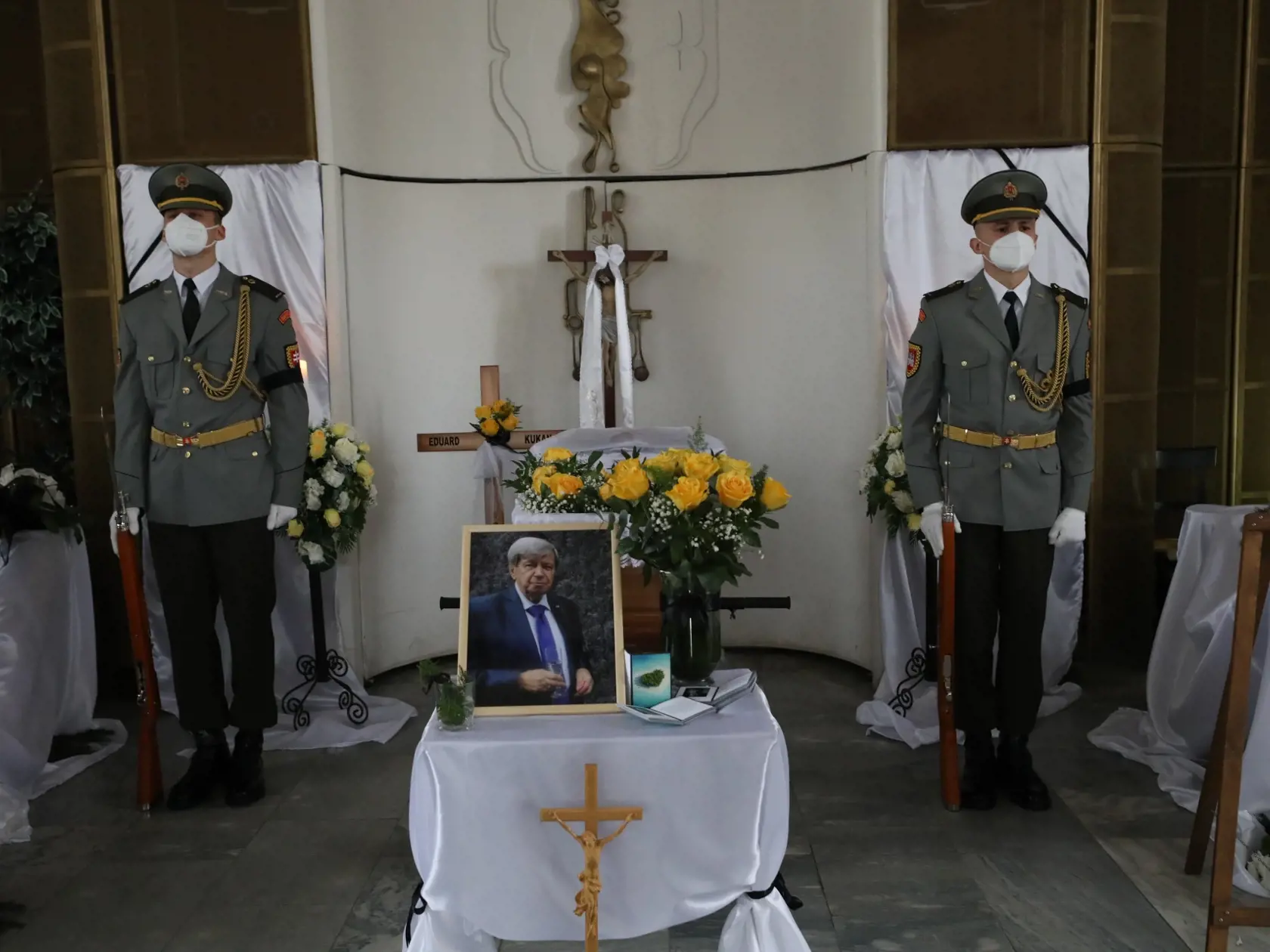 Pohreb Eduarda Kukana v Šali.