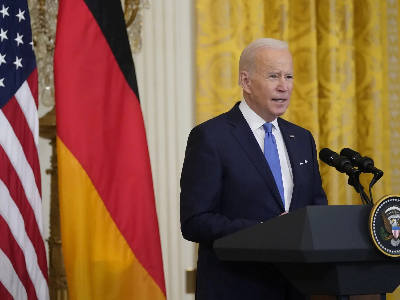 KK60 Washington - Americký prezident Joe Biden hovorí počas tlačovej konferencie s nemeckým kancelárom Olafom Scholzom 7. februára 2022 vo Washingtone. FOTO TASR/AP
