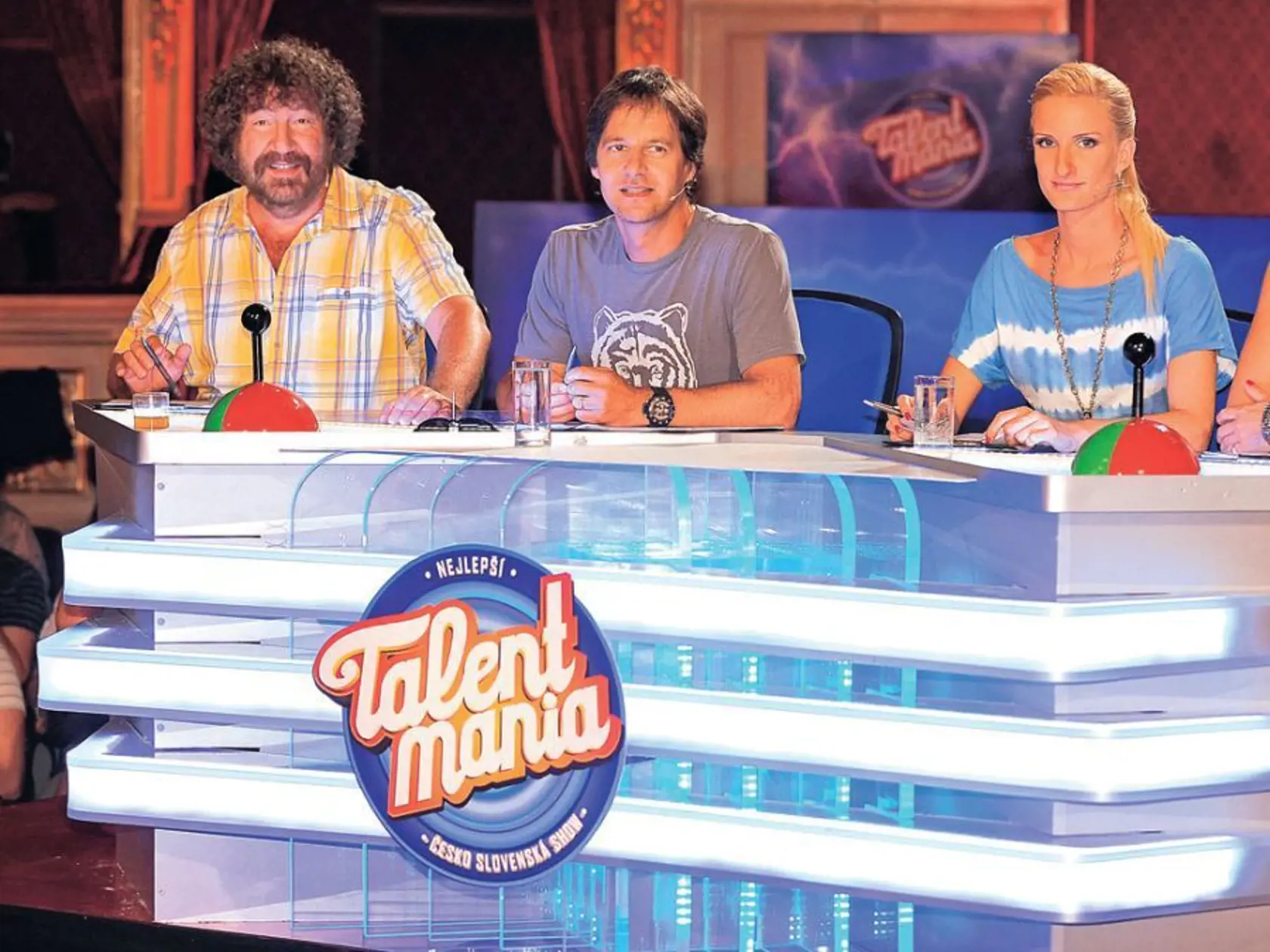 Režisér Troška (vľavo) teraz zasadá v porote Talentmanie.