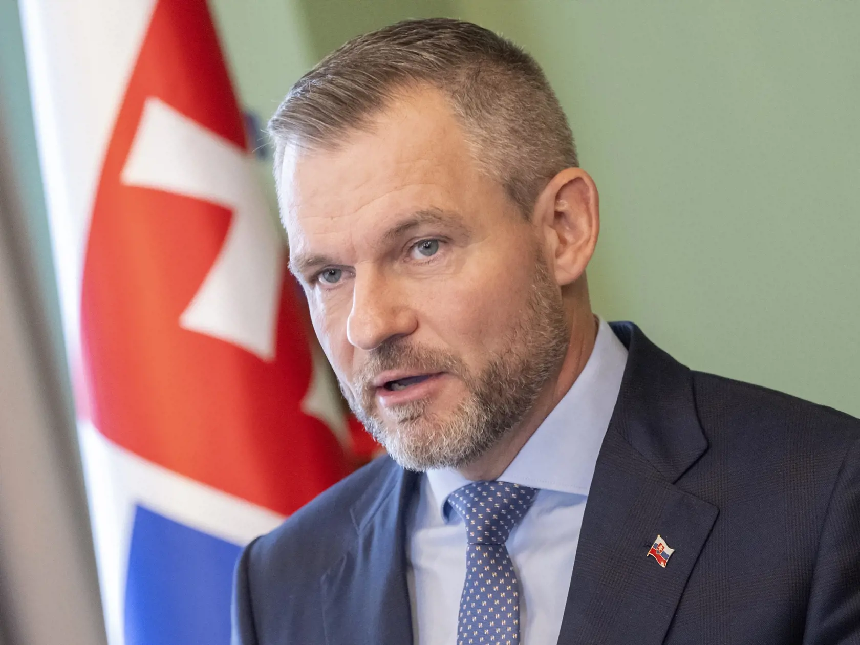 Na snímke novozvolený predseda NR SR Peter Pellegrini (Hlas-SD) počas tlačovej konferencie na tému Parlament stojí pred novými výzvami 26. októbra 2023 v Bratislave.