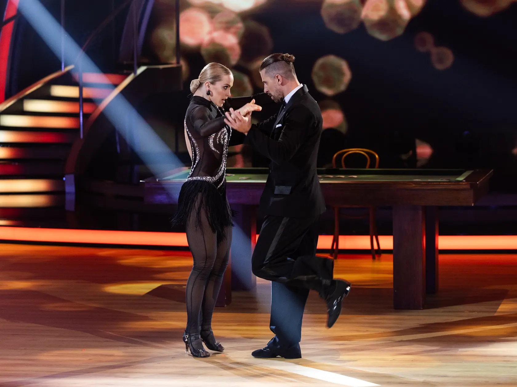 Peter Sagan a Eliška Lenčešová počas ôsmeho kola Let's dance 2025.