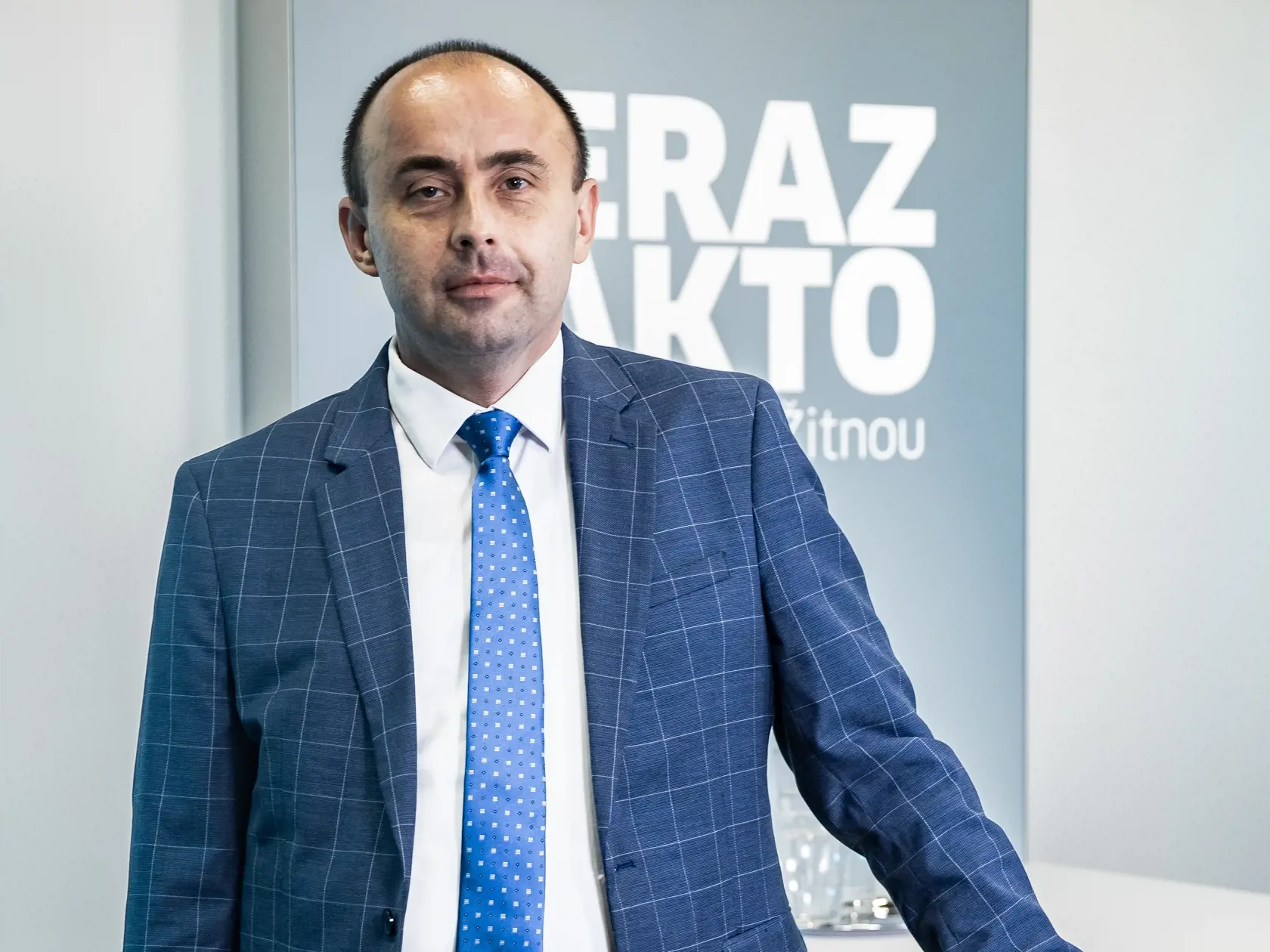 Diskusná relácia “Teraz Takto”, ktorej hosťom bol Radoslav Štefančík. Na snímke je Radoslav Štefančík.
