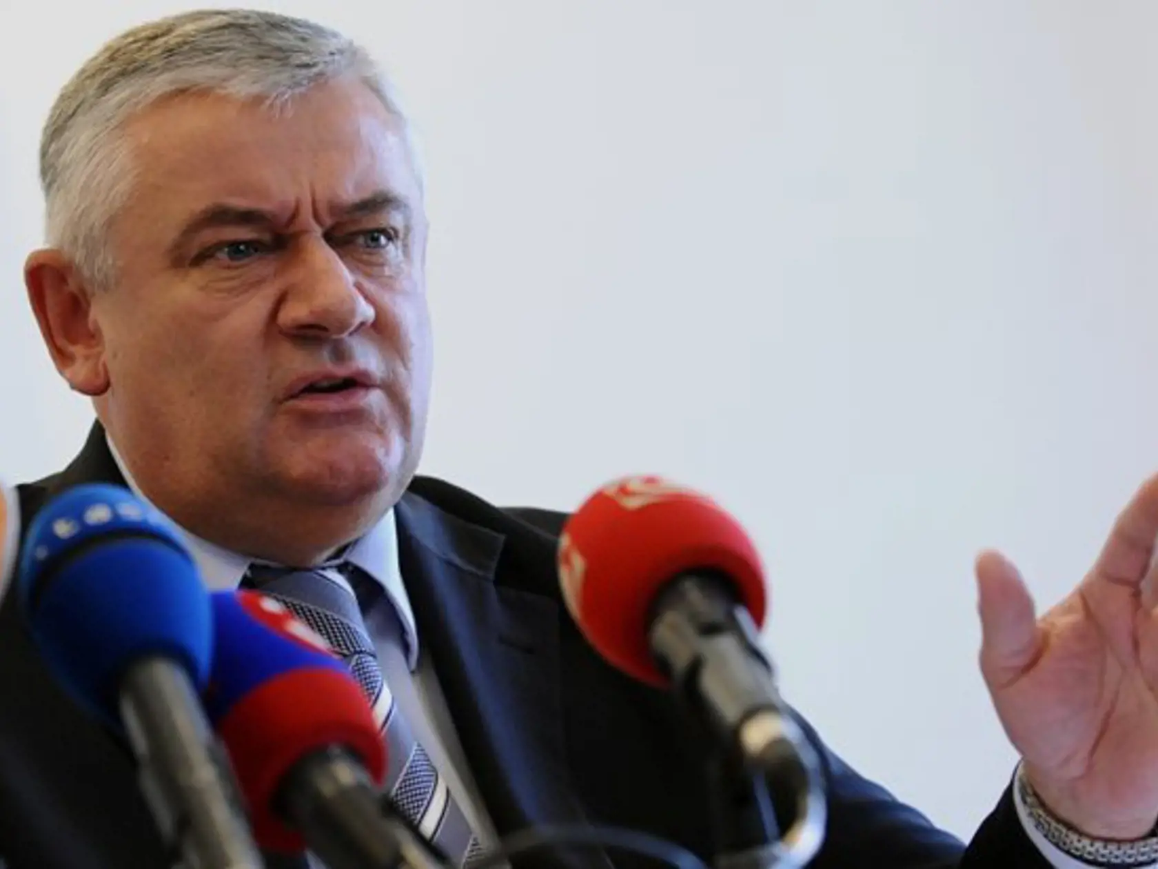 Z archívu: Šéf SNS Ján Slota.